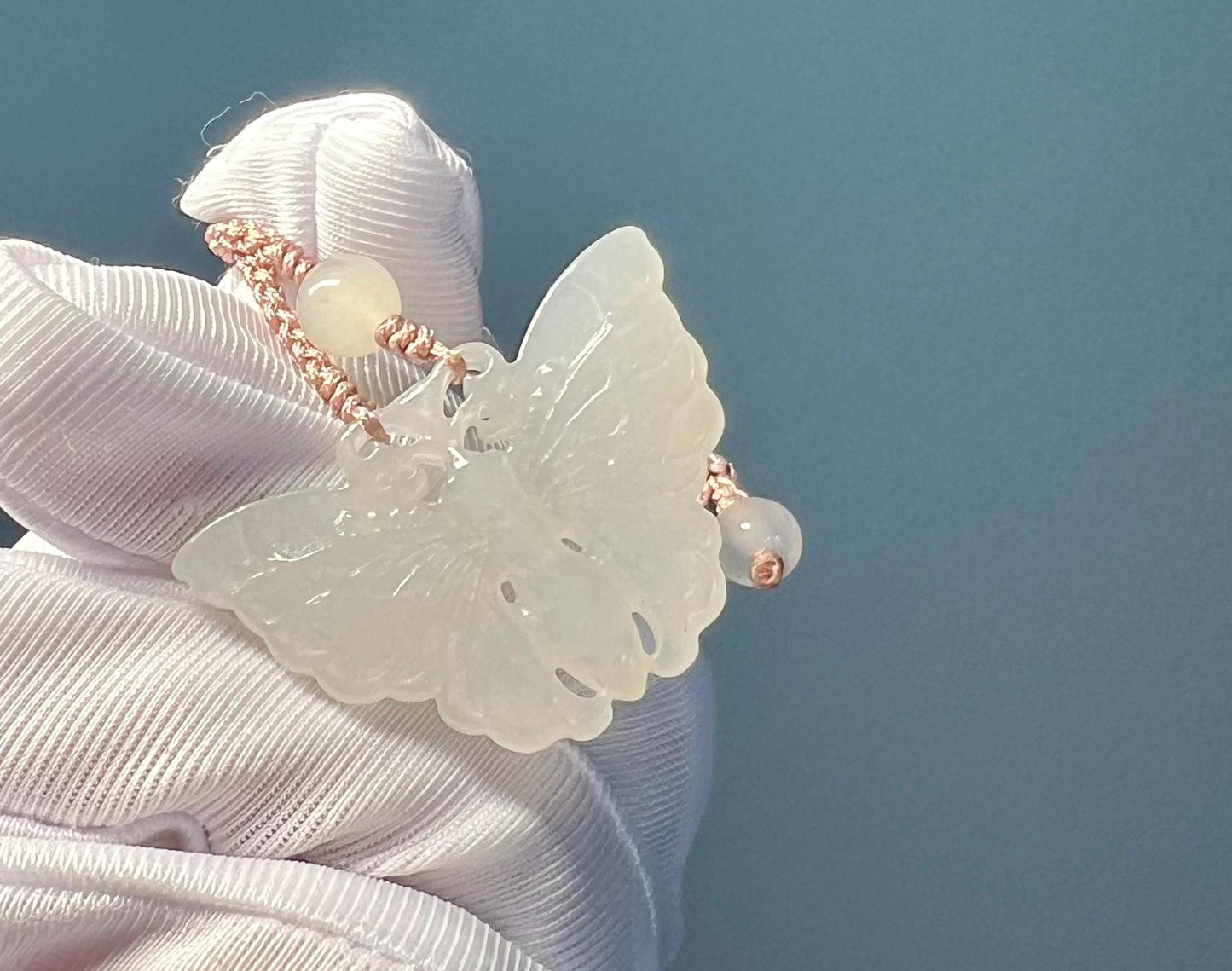 Certified Natural hetian jade Qinghai icy Nephrite 3D Carved butterfly /white nephrite butterfly pendant necklace天然和田玉青海白玉/粉白立体雕刻蝴蝶吊坠#0215
