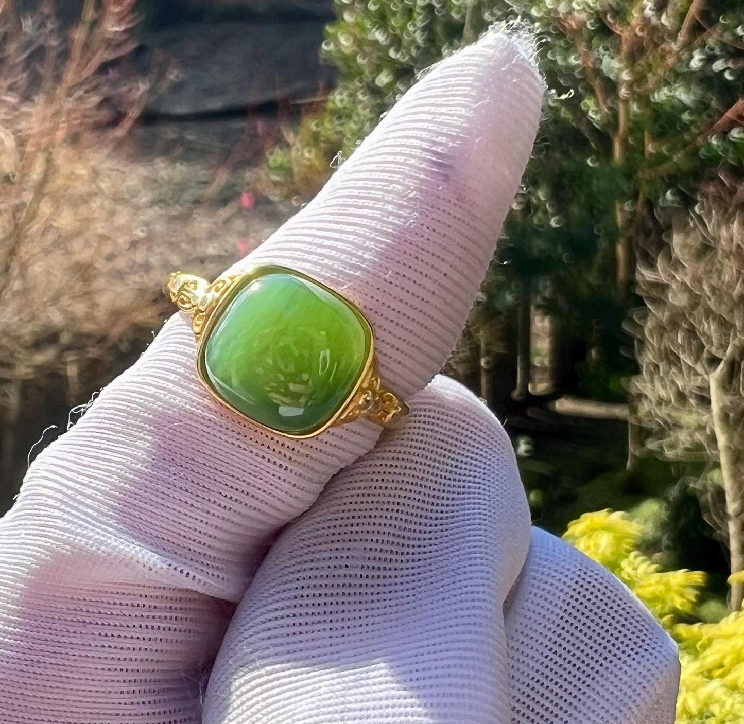 Certified natural nephrite green jade ring Sterling Silver ring/square shaped green nephrite 天然碧玉 果阳绿 起胶起荧光 纯银镶戒指/指环#0289