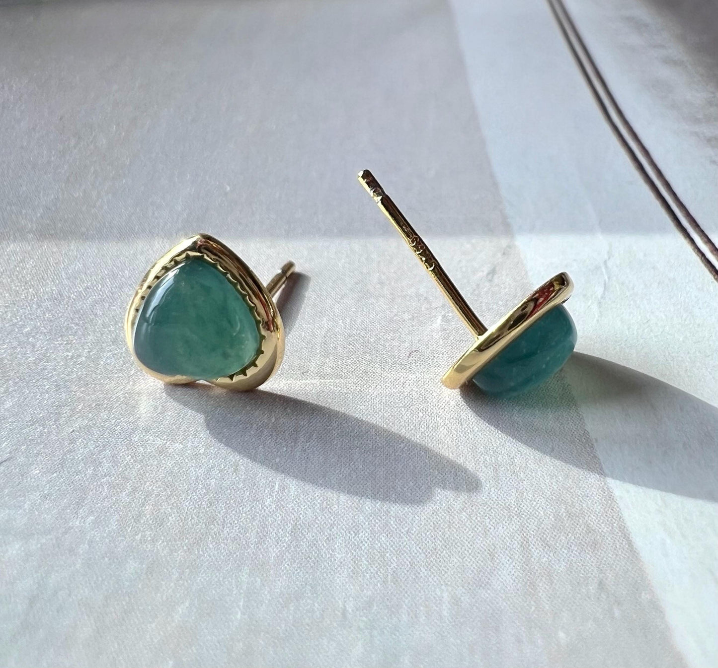 Certified natural Guatemala Grade A Blue Jade / icy blue Jadiete heart shaped stud earrings/S925 天然A货危料蓝水翡翠 爱心 耳环 耳钉 #0135