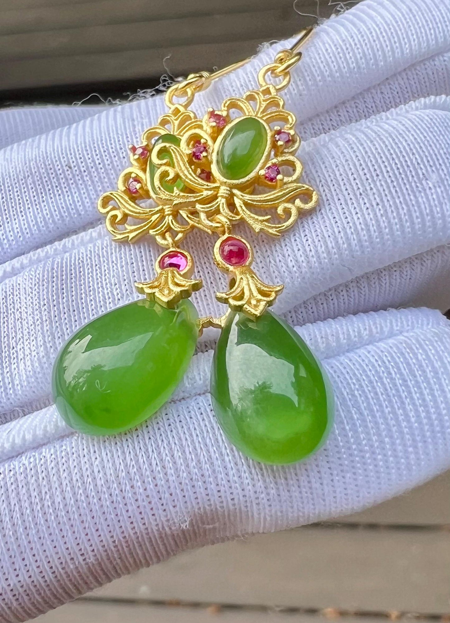 Certified natural nephrite green jade/ icy green nephrite Teardrop shaped drop earrings/S925 天然碧玉 水滴 耳环 耳钩 耳坠 #0933