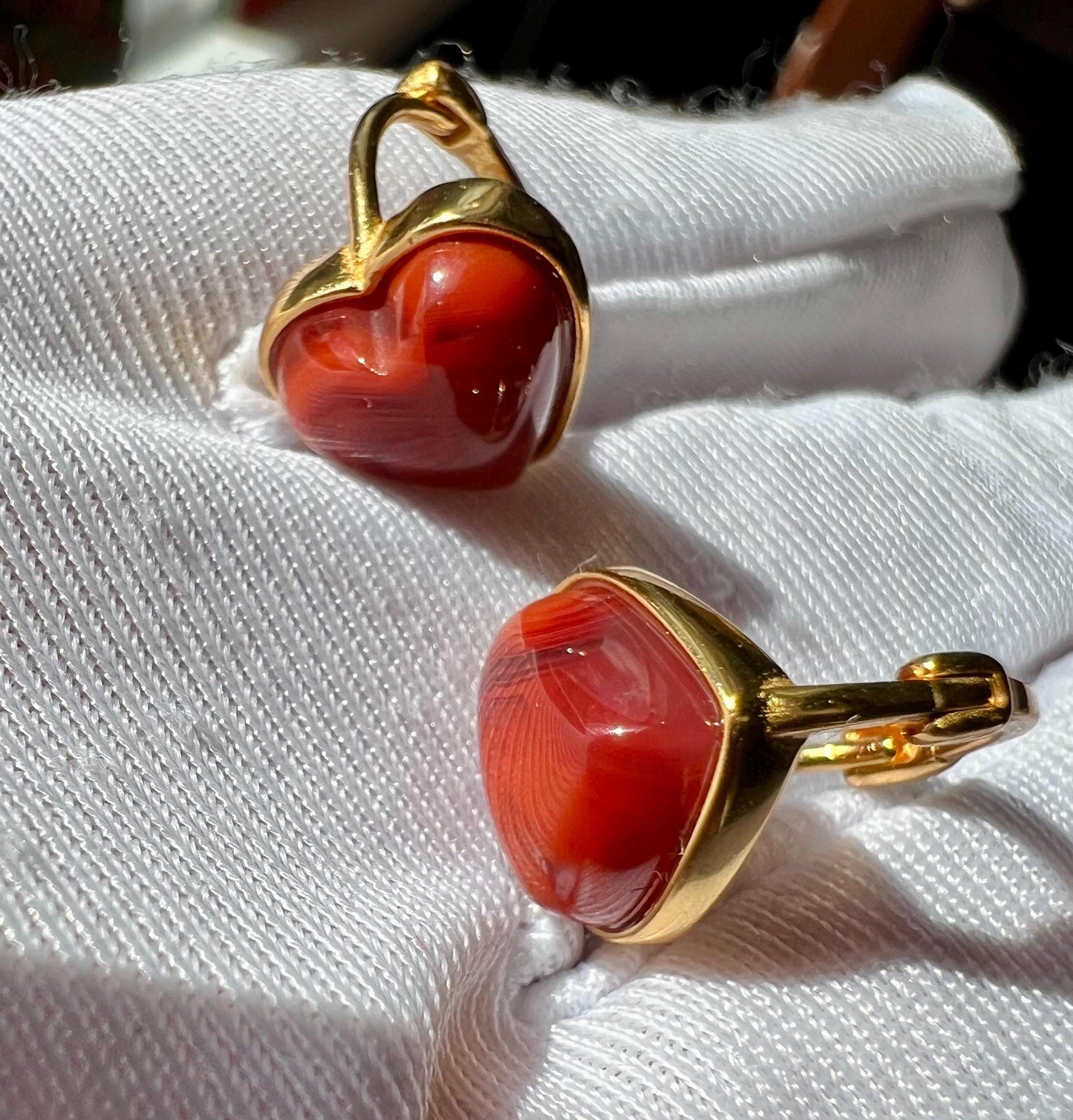 Certified natural Sichuan Nanhong agate earrings/Southern Red Agate heart shaped earrings/sterling silver天然精品川料南红耳环/纯银镶嵌#0081 爱心耳扣/近满红