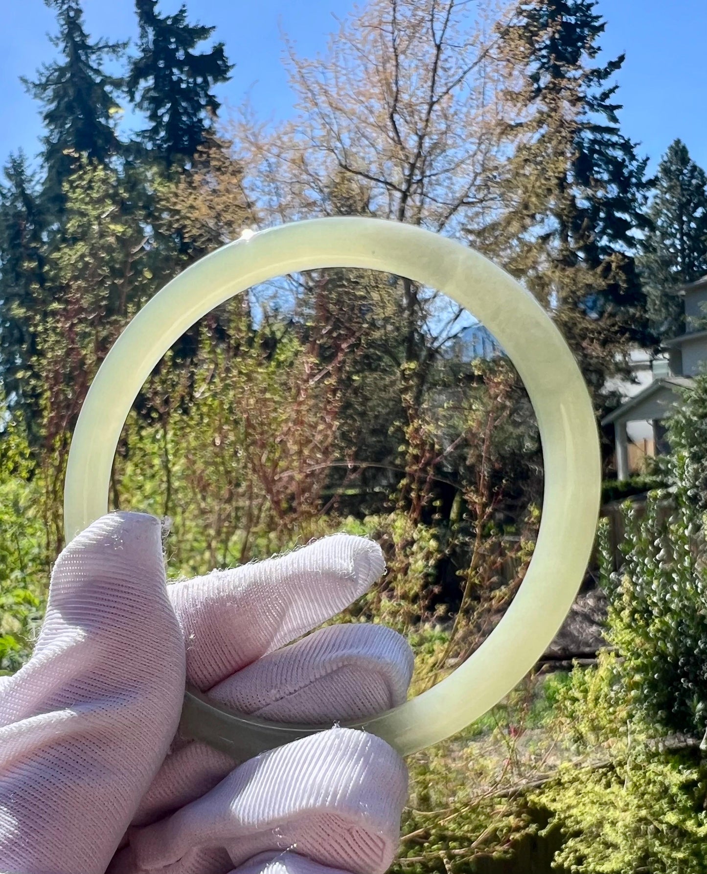 57.7mm Certified natural icy light green nephrite Bangle/Qingshui nephrite dangling bangle 天然软玉 白冰晴水 细圆条手镯 叮当镯 冰润起莹光 #0801