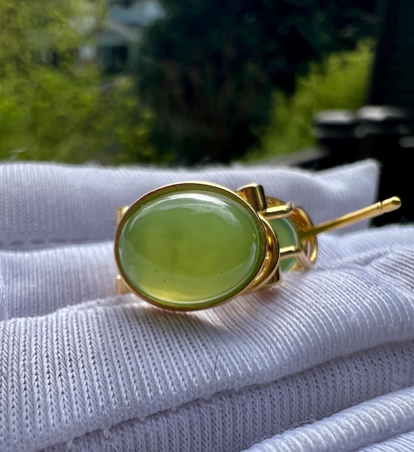 Certified natural nephrite green jade/Siberian green nephrite oval shaped earrings/S925 clip on earrings 天然俄料碧玉蛋面耳环 纯银耳扣#0070 果阳绿