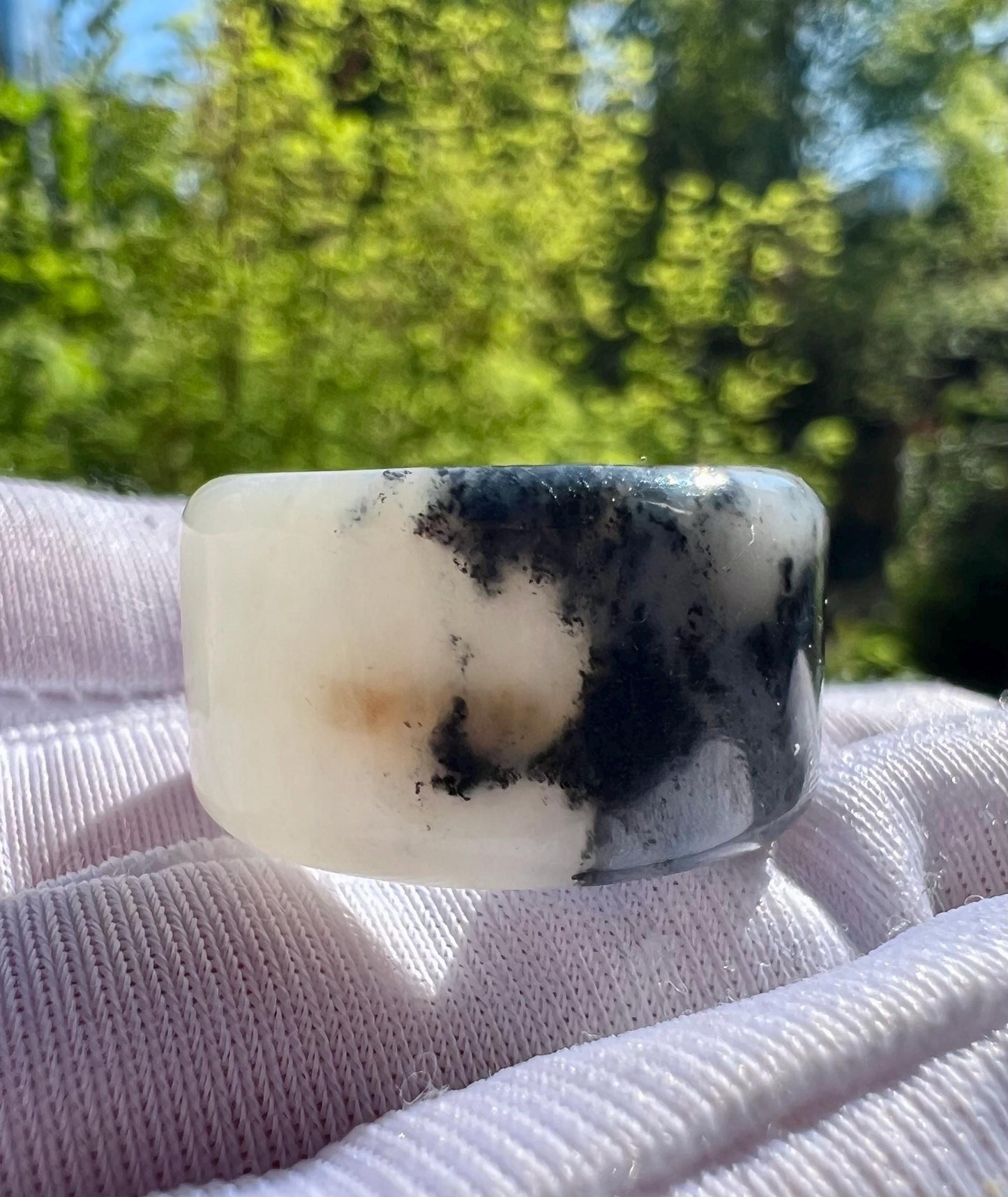 16.9mm Certified natural jade/ black and White nephrite ring/Qinghua nephrite band ring 天然软玉 水墨青花 戒圈 指环 扳指#4218 沁糖色 三色分明 US size 5.5+