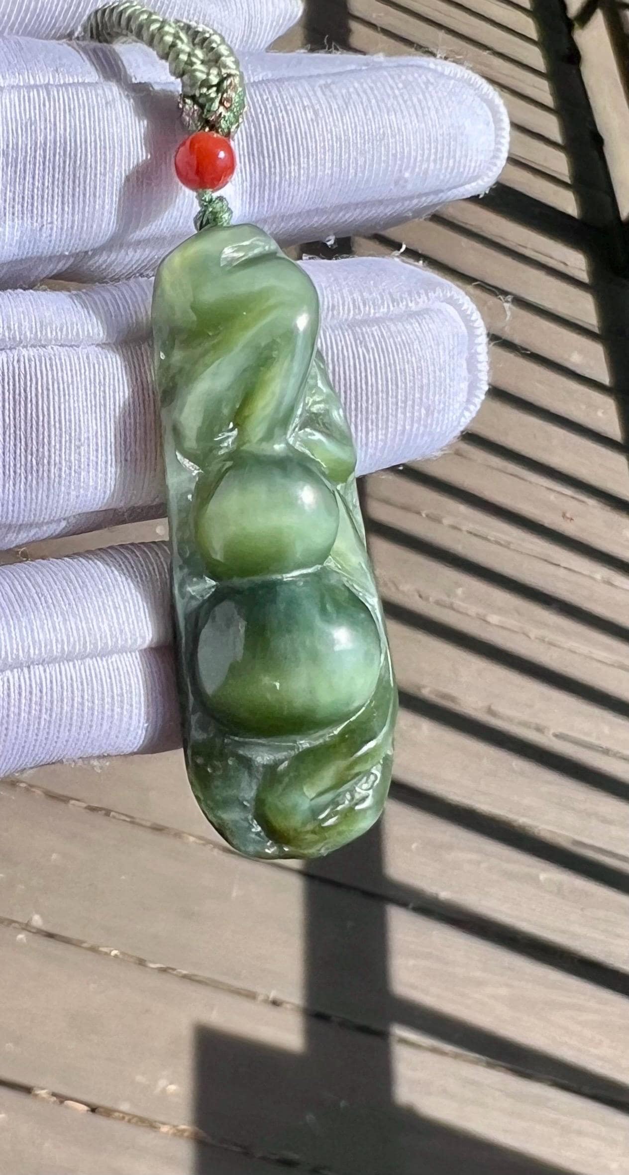 Certified natural nephrite green jade/Siberian bluish green nephrite carved gourd pendant necklace/chatoyant green nephrite 天然碧玉 猫眼鸭蛋青 单面雕刻葫芦 吊坠#1709