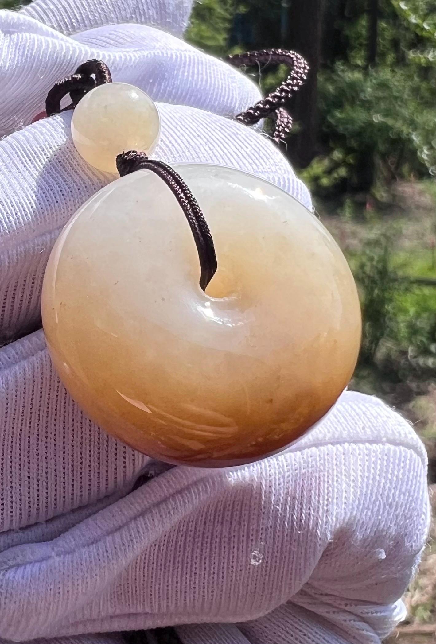 Certified natural jade/brown White Nephrite donut pendant/circle safety pendant/ 天然鹅料糖白玉 平安扣 吊坠 项链 #3485 油润