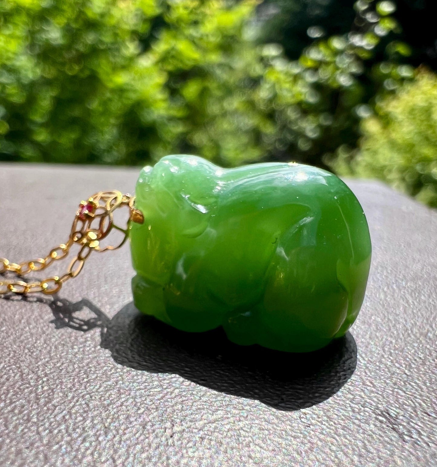 Certified natural nephrite green jade, Siberian bright green nephrite carved Pixiu pendant necklace/gold 18k天然俄料碧玉 粉阳绿貔貅吊坠 起莹光#1143