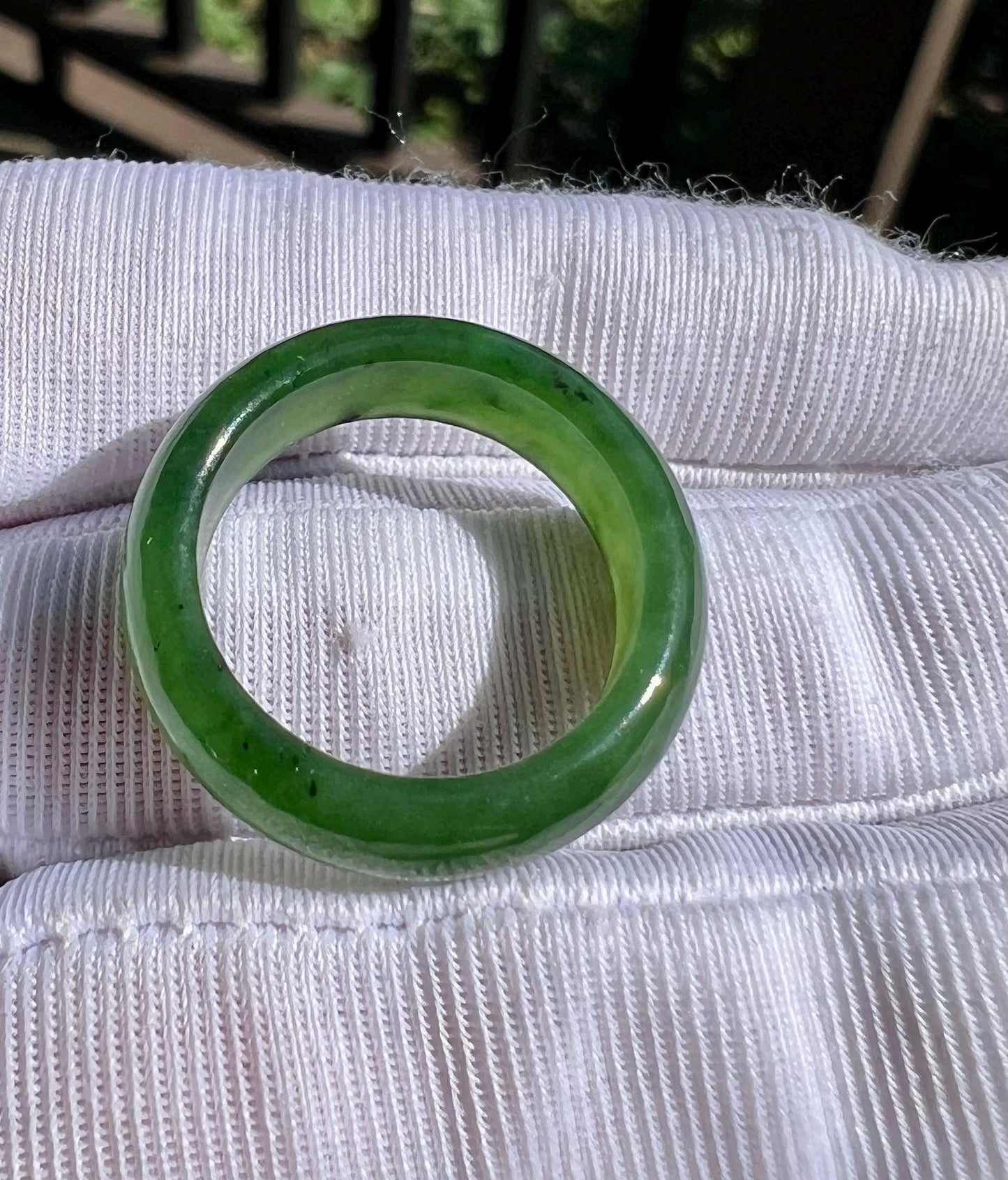 16.1mm Certified natural nephrite green jade/green nephrite ring/bright green nephrite band ring 天然 碧玉指环 戒指 冰底果阳绿戒圈#4877 US size 5.2