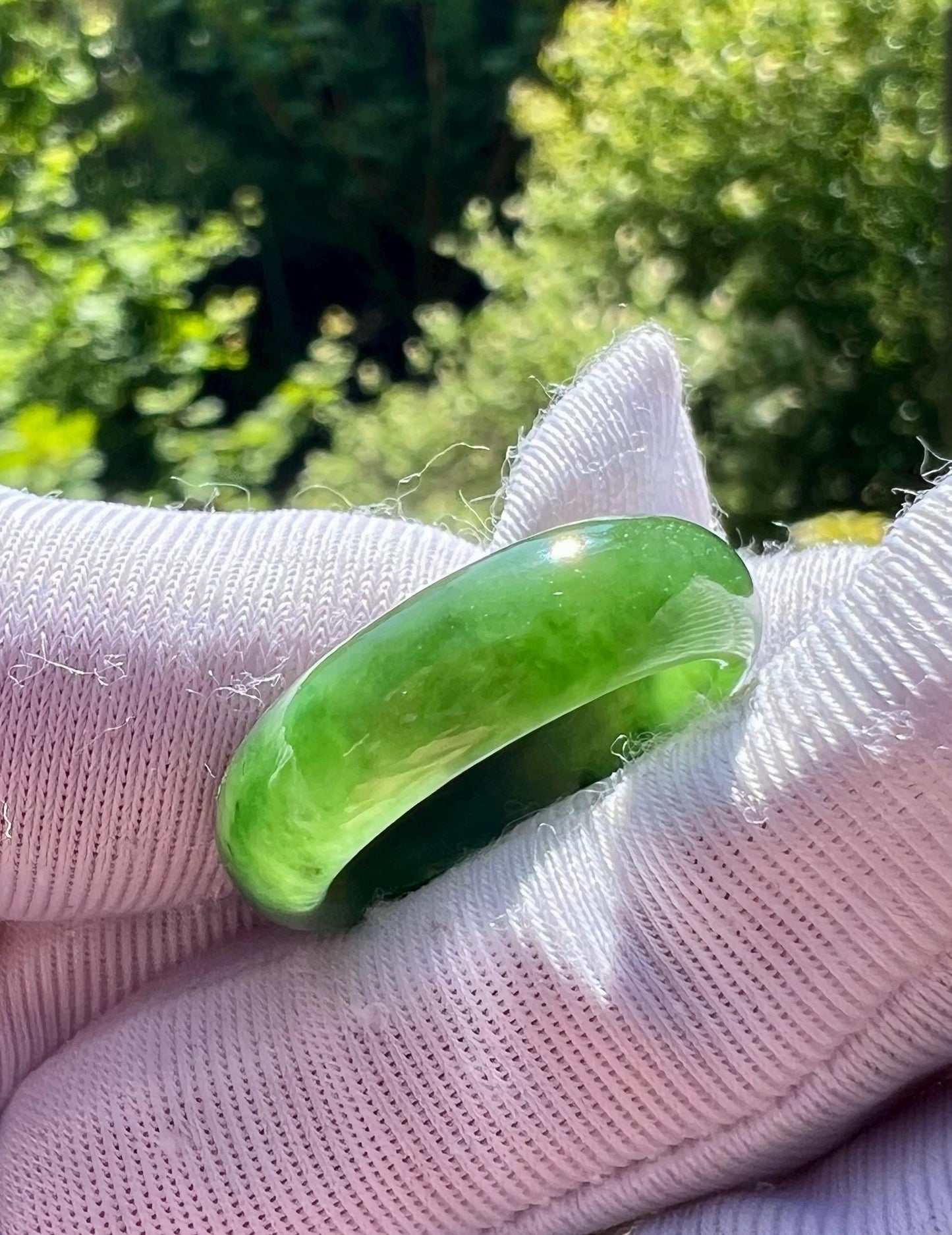 16.1mm Certified natural nephrite green jade/green nephrite ring/bright green nephrite band ring 天然 碧玉指环 戒指 冰底果阳绿戒圈#4877 US size 5.2