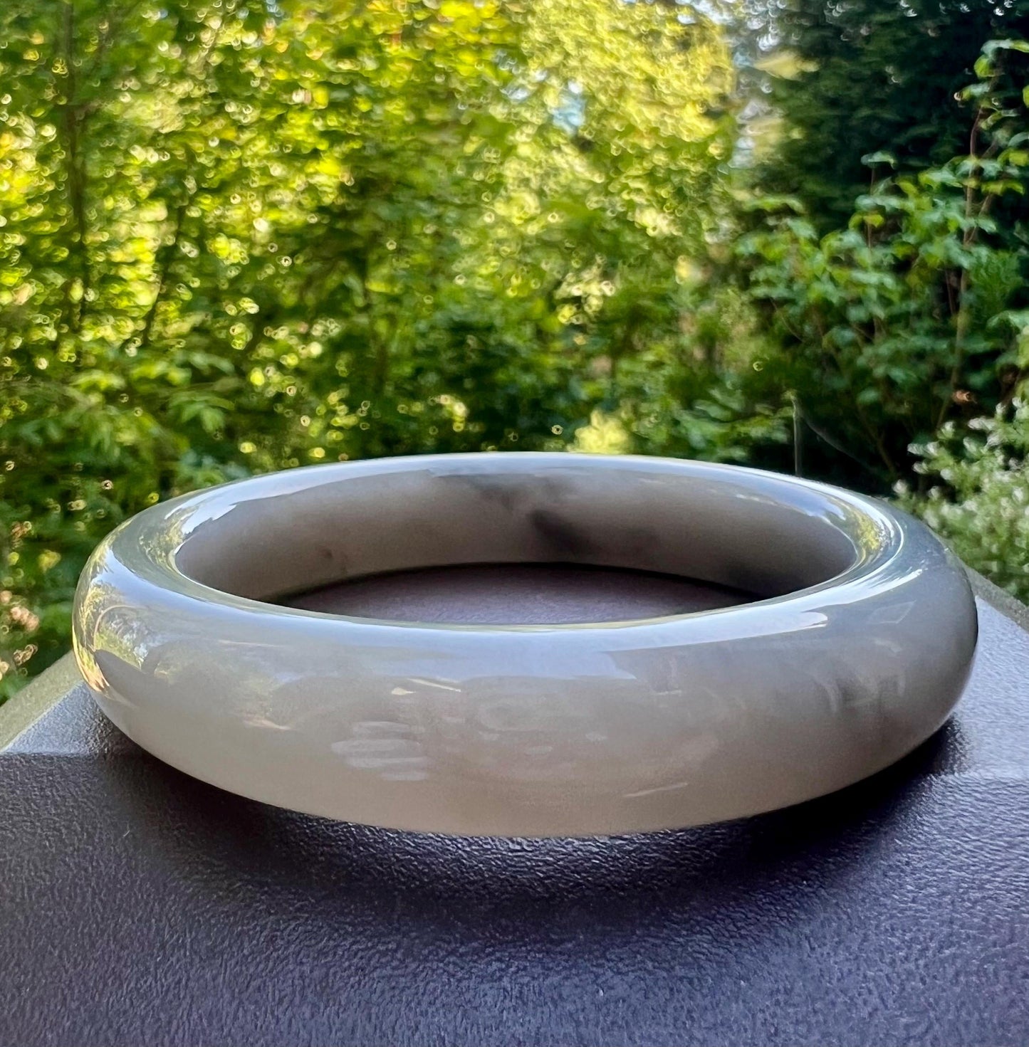 56.8mm Certified natural jade/ Qinghai old mine purple nephrite bangle /bracelet 紫气东来 天然软玉 青海老矿烟紫正圈手镯 平安镯 烟紫葡萄紫双色 老熟料#0644 意境烟紫