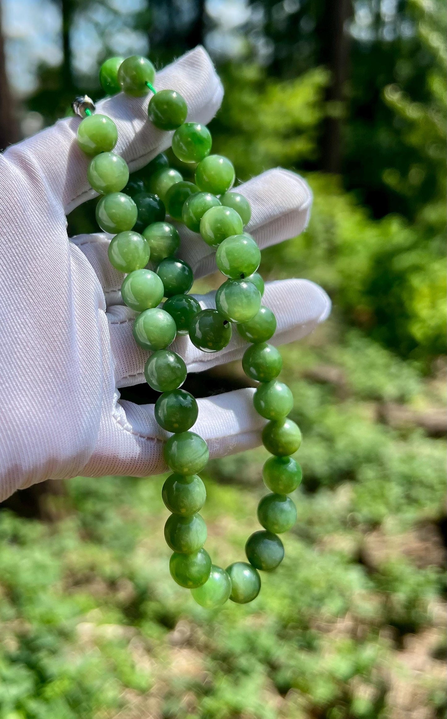9.5mm Certified natural nephrite green jade/ green nephrite necklace 天然碧玉项链 白加绿 冰底起胶 无黑点#4445