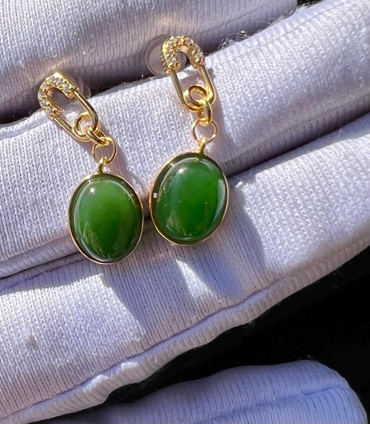 Certified natural nephrite green jade/green nephrite oval shaped earrings/S925 drop earrings/stud earrings 天然碧玉蛋面耳环 耳坠 纯银耳钉#0073 辣绿