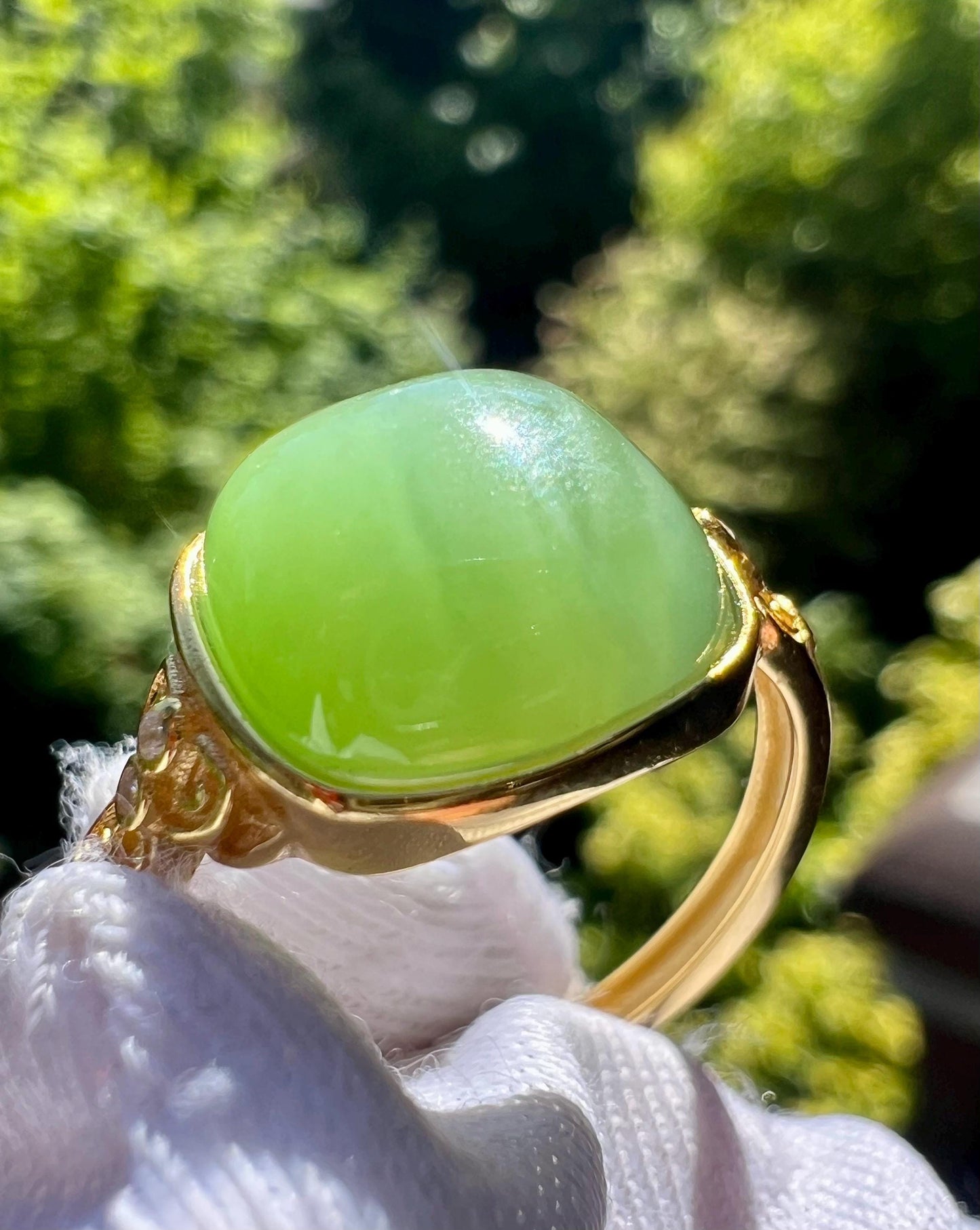 Certified natural nephrite green jade ring Sterling Silver ring/square shaped green nephrite 天然碧玉 果阳绿 起胶起荧光 纯银镶戒指/指环#0284