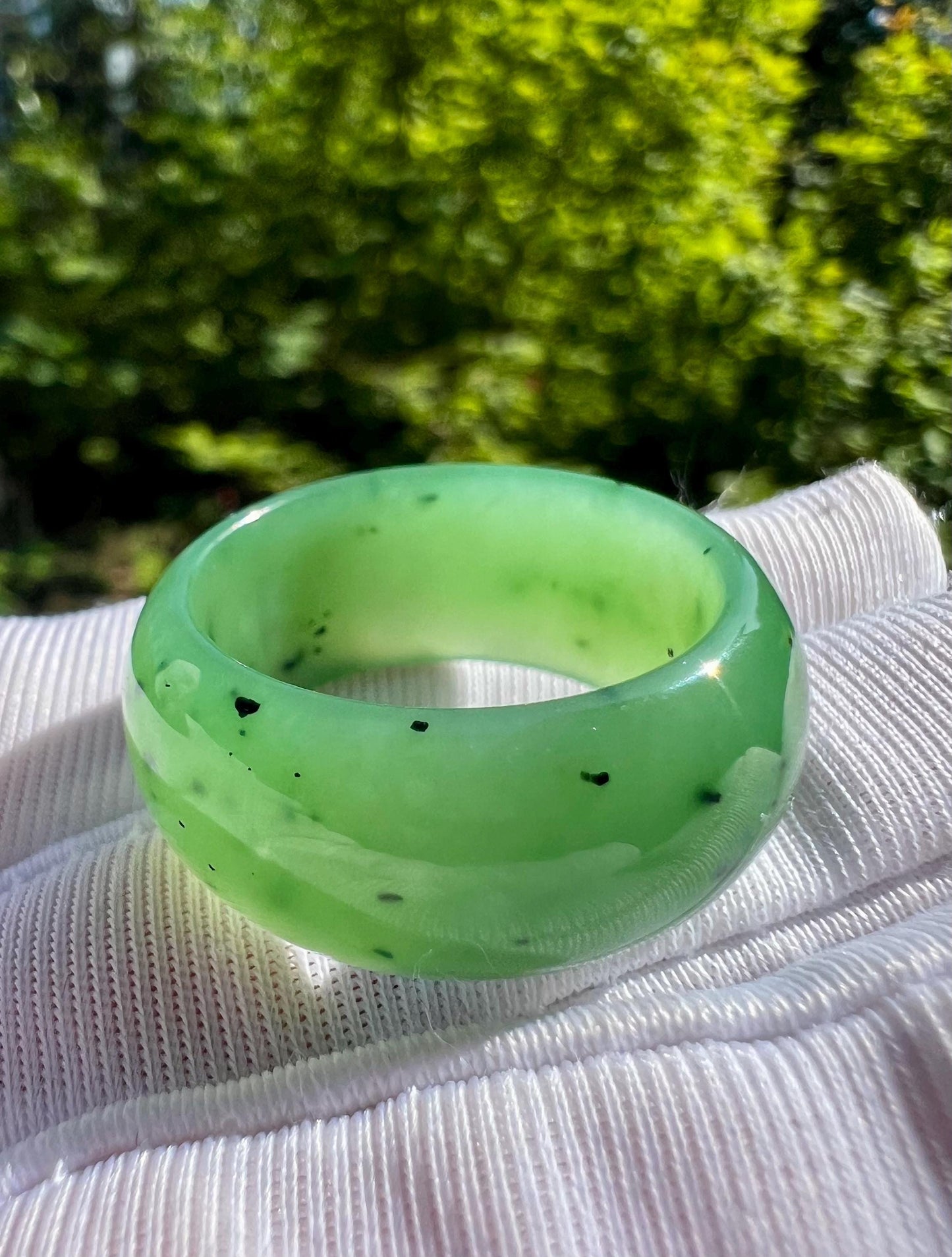 19.7mm Certified natural nephrite green jade/ green Nephrite ring/Thumb band ring/天然 碧玉 指环 戒指 果阳绿扳指 宽轮胎戒圈#8983 US size 9 1/4