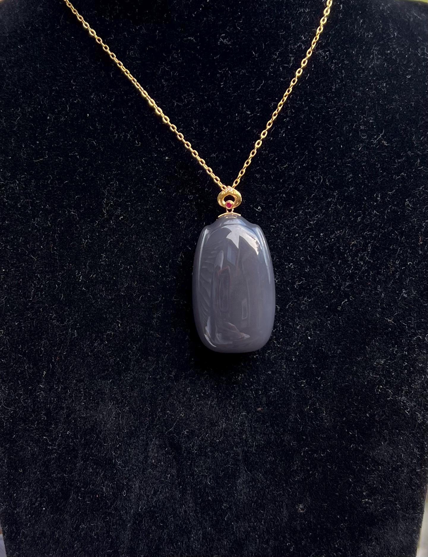 Certified natural jade/purple nephrite nothing pendant necklace/violet purple safety pendant/gold 18k /天然精品软玉 烟紫无事牌 紫罗兰色#7414 面包牌 胖墩墩