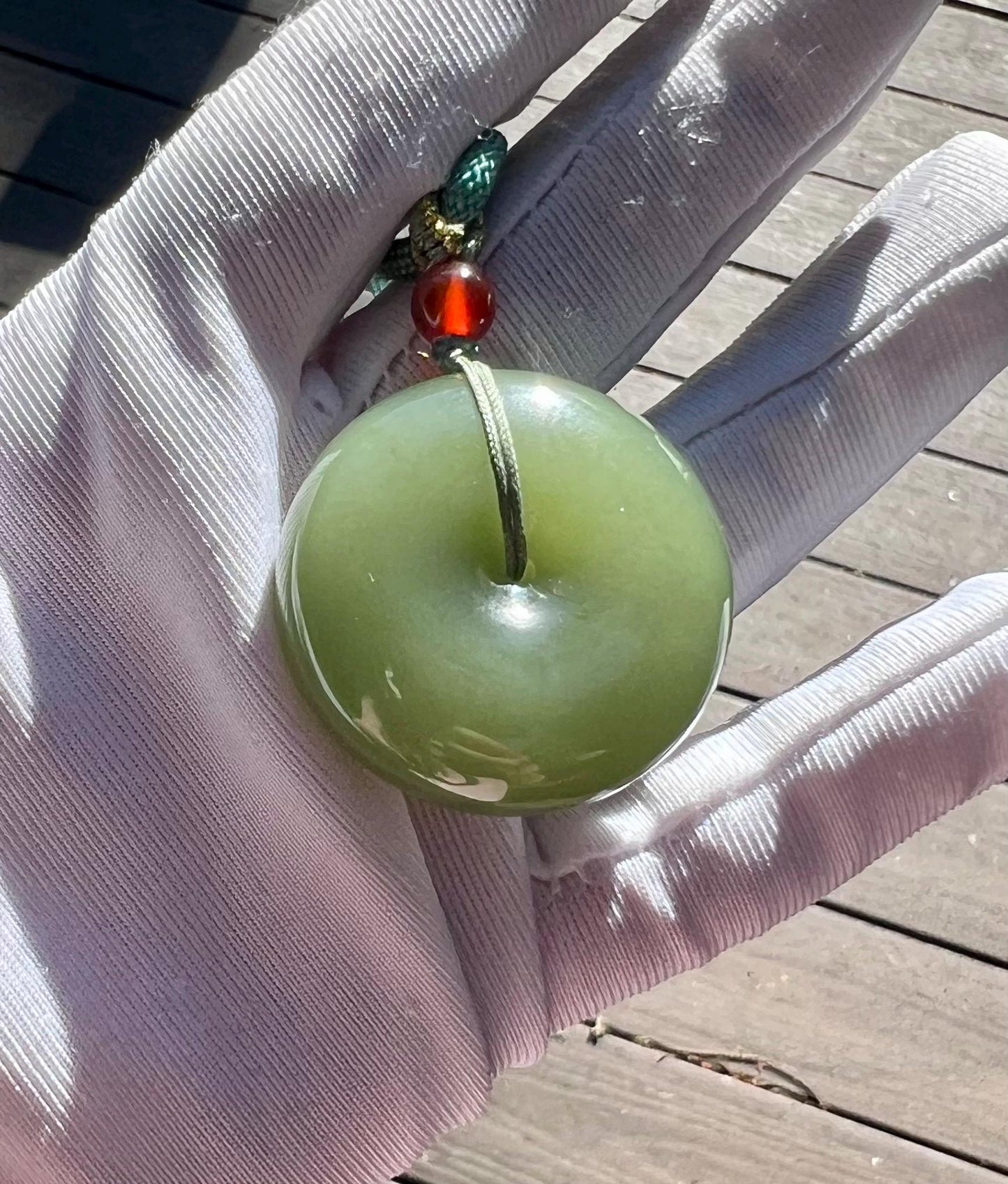 Certified natural jade/lake green color nephrite pendant/dark green donut safety pendant天然精品软玉 湖水绿平安扣 苔绿色平安扣 #3026 特细料起莹光 丝滑润糯 鸭蛋青平替