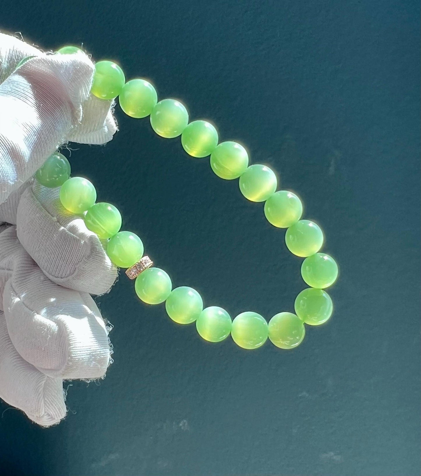 8mm Certified natural nephrite green jade/vivid chatoyant green nephrite Bracelet天然精品 碧玉手串 粉绿/粉青猫眼#3068 一线活猫
