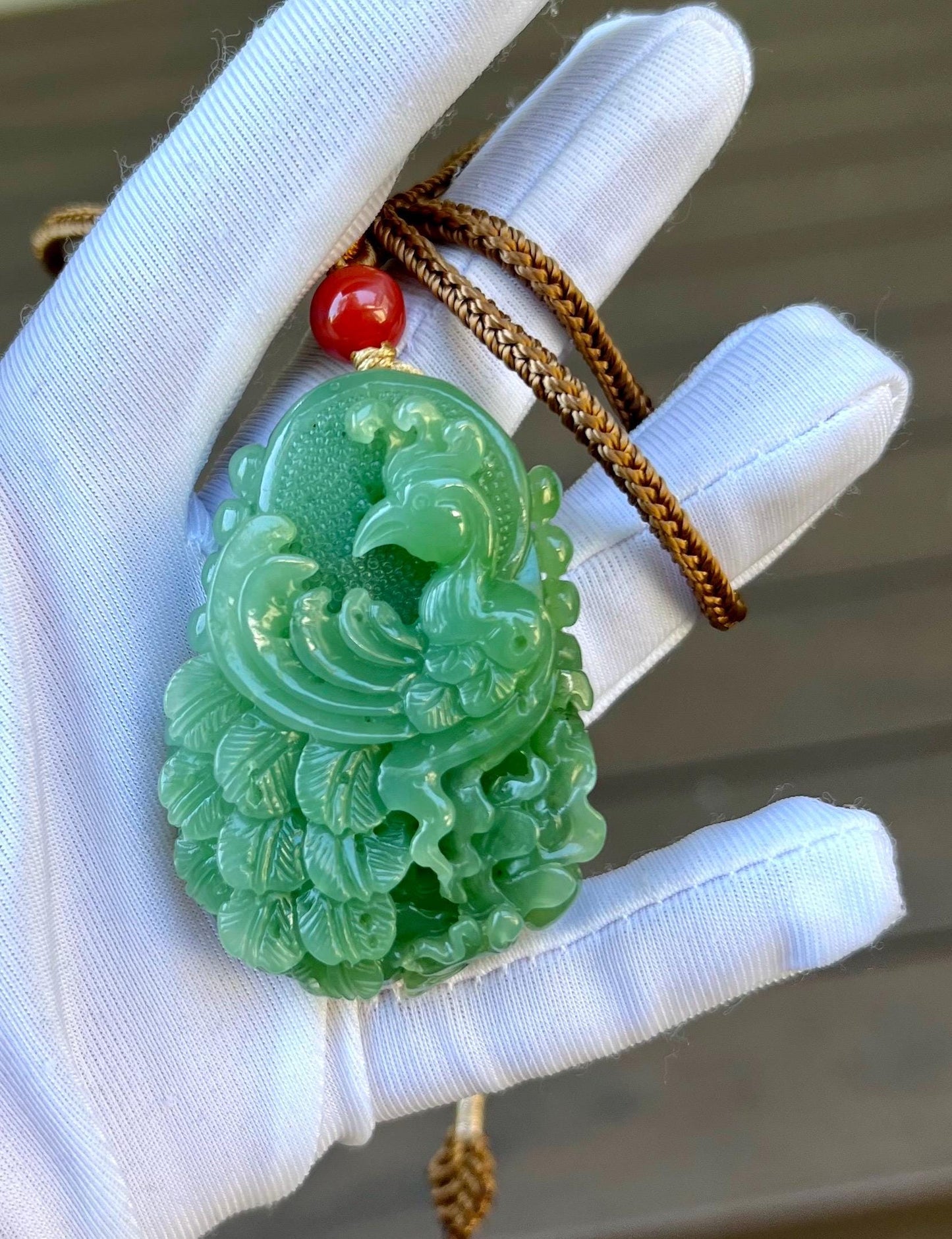 Certified natural nephrite green jade/green nephrite carved peacock pendant necklace/apple green nephrite 天然精品软玉 乌兰海碧玉 苹果绿 雕刻孔雀吊坠 #4870