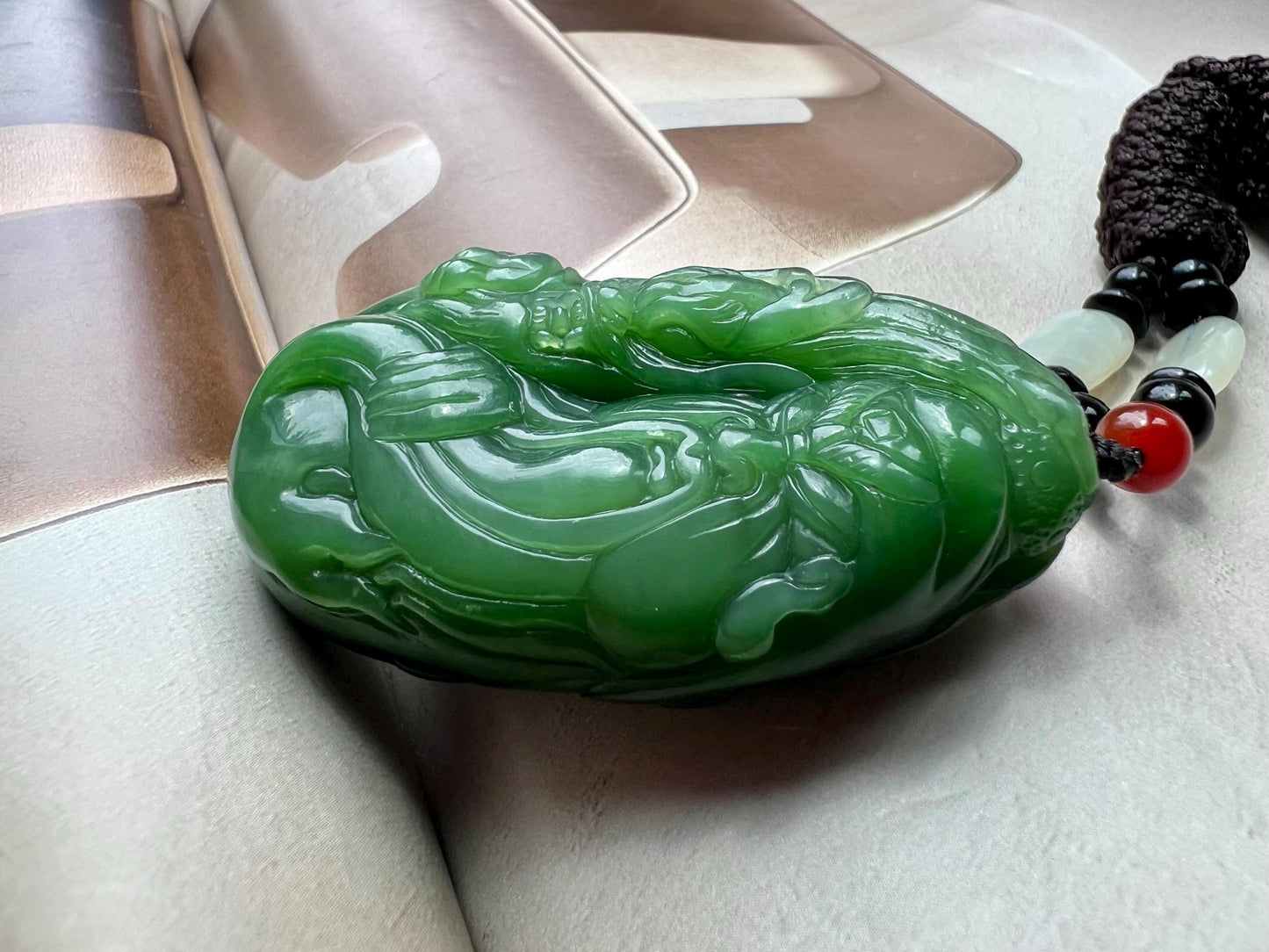 Certified natural nephrite green jade/Siberian green nephrite carved GuanGong dragon pendant necklace/rich bright green 天然精品软玉 俄料碧玉 关公武财神吊坠 #0628浓粉阳绿