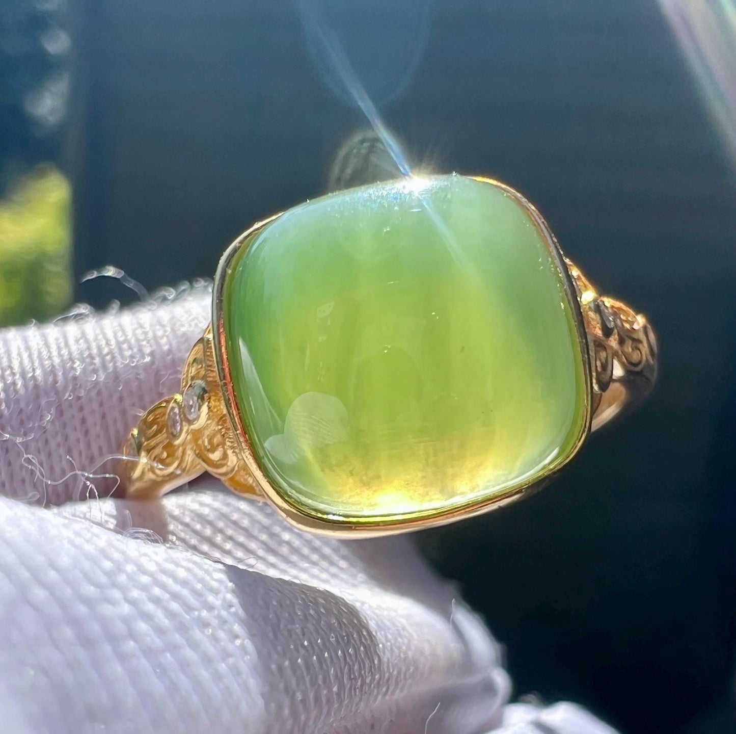 Certified natural nephrite green jade ring Sterling Silver ring/square shaped green nephrite 天然碧玉 果阳绿 起胶起荧光 纯银镶戒指/指环#0284