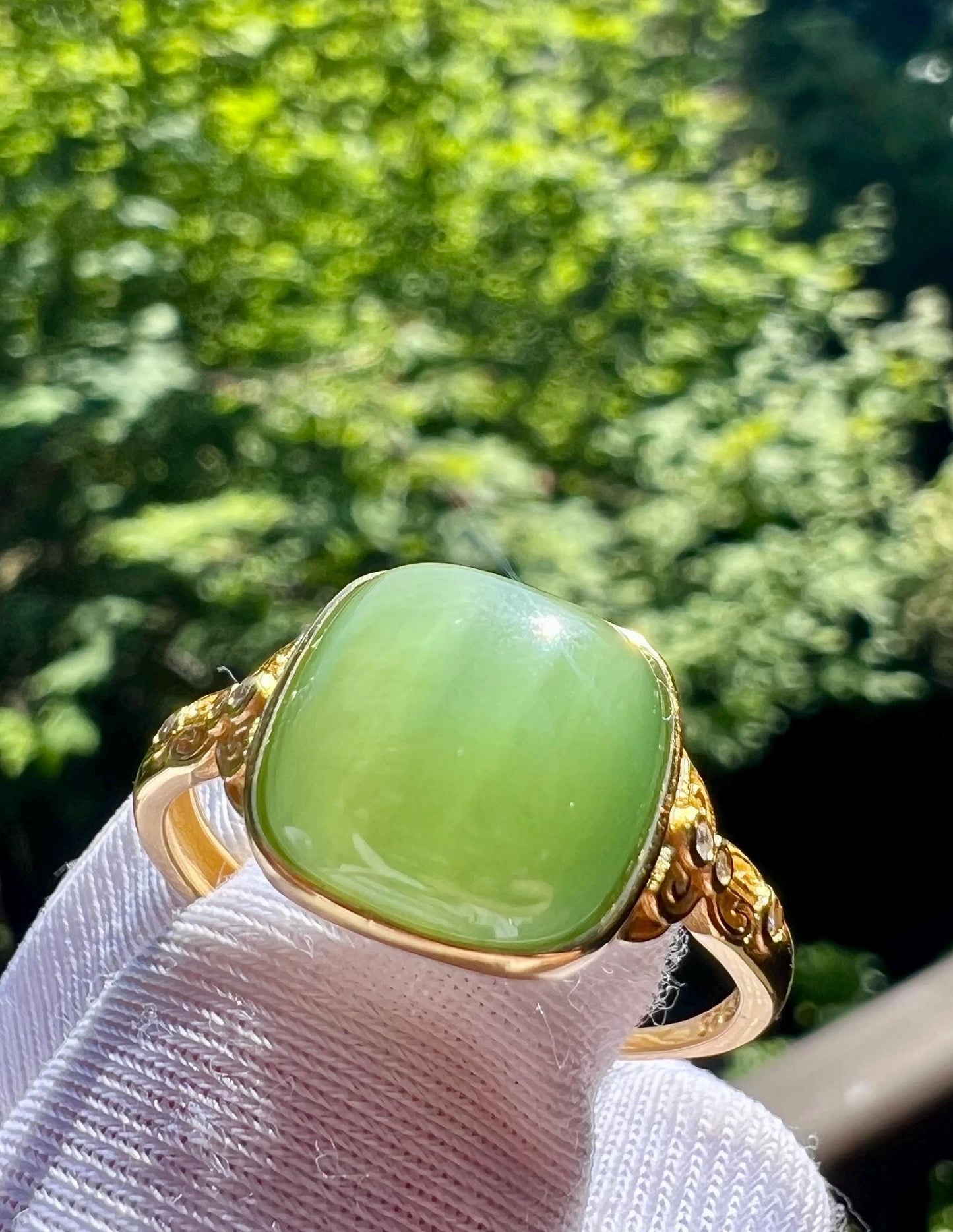 Certified natural nephrite green jade ring Sterling Silver ring/square shaped green nephrite 天然碧玉 果阳绿 起胶起荧光 纯银镶戒指/指环#0284