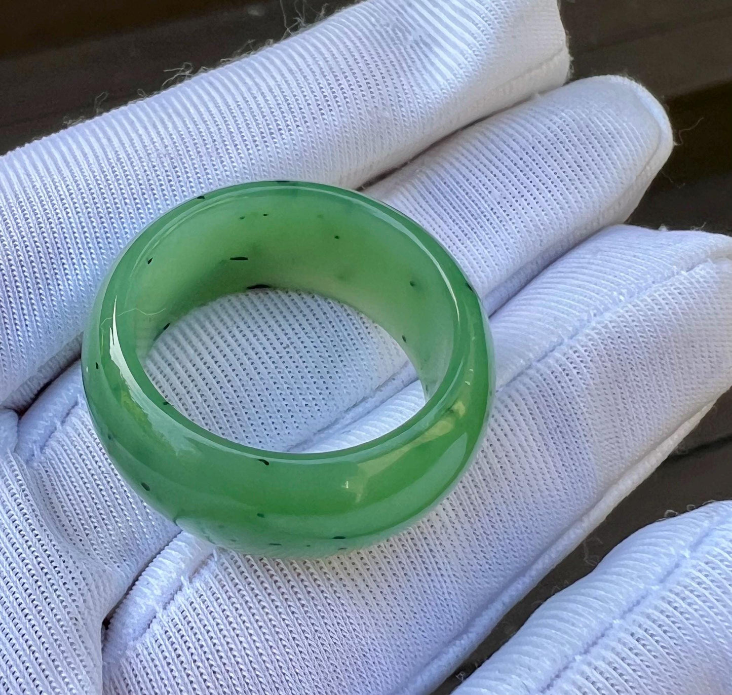 19.7mm Certified natural nephrite green jade/ green Nephrite ring/Thumb band ring/天然 碧玉 指环 戒指 果阳绿扳指 宽轮胎戒圈#8983 US size 9 1/4