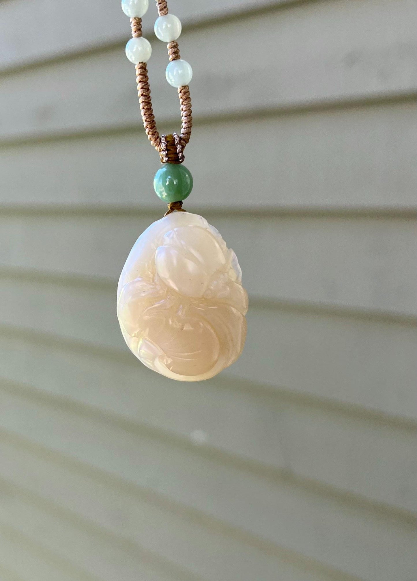Certified natural jade/lotus pink nephrite pendant necklace/ hand Carved beetle and flower bud pendant /天然软玉 藕粉色 雕刻甲虫和花苞吊坠/项链#1136