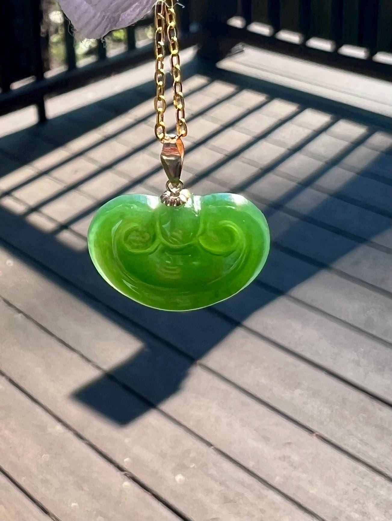 Certified natural nephrite green jade/rich green nephrite bean pendant/nephrite Ruyi necklace/gold 18k天然软玉 碧玉 浓阳绿如意吊坠 #9513 福豆造型