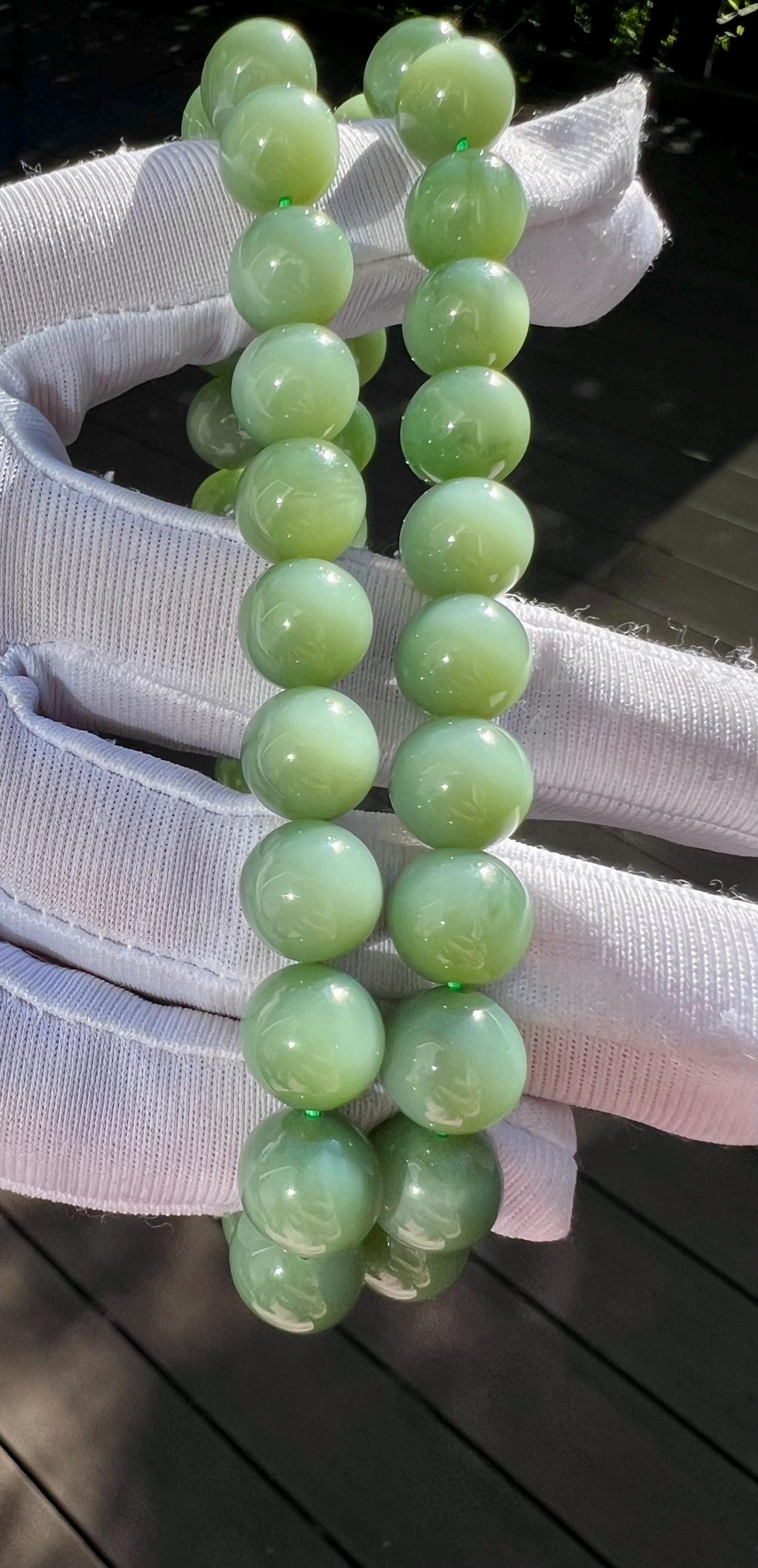9.5mm Certified natural nephrite green jade/ bluish green nephrite necklace 天然精品软玉 碧玉项链 粉青起莹光 #3070 肉底 夹层料
