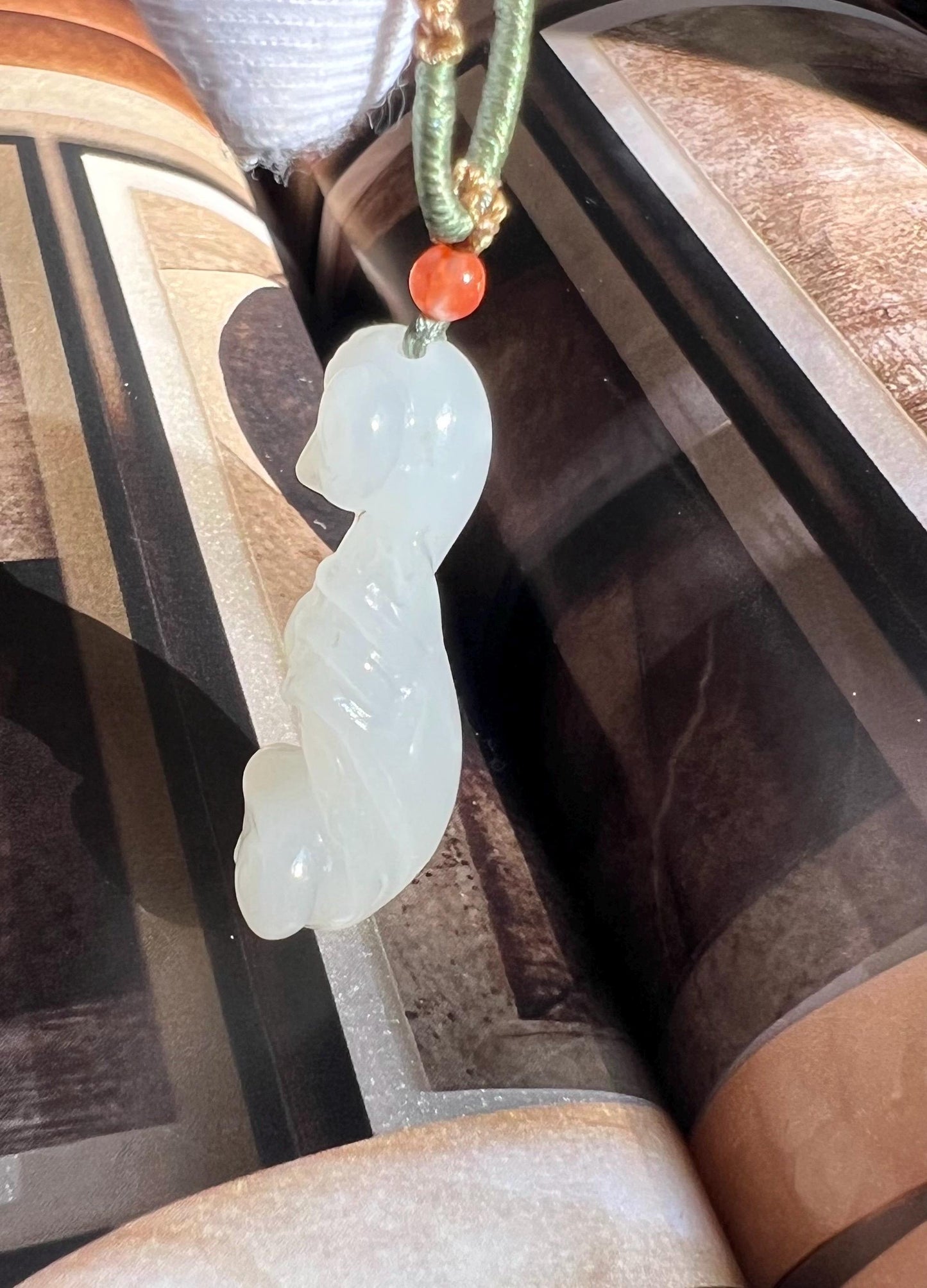 Certified natural jade/ white nephrite carved Holding Lingzhi Ruyi pendant /necklace 天然精品软玉 白玉 雕刻手握如意吊坠 项链# 7714 熟白细糯