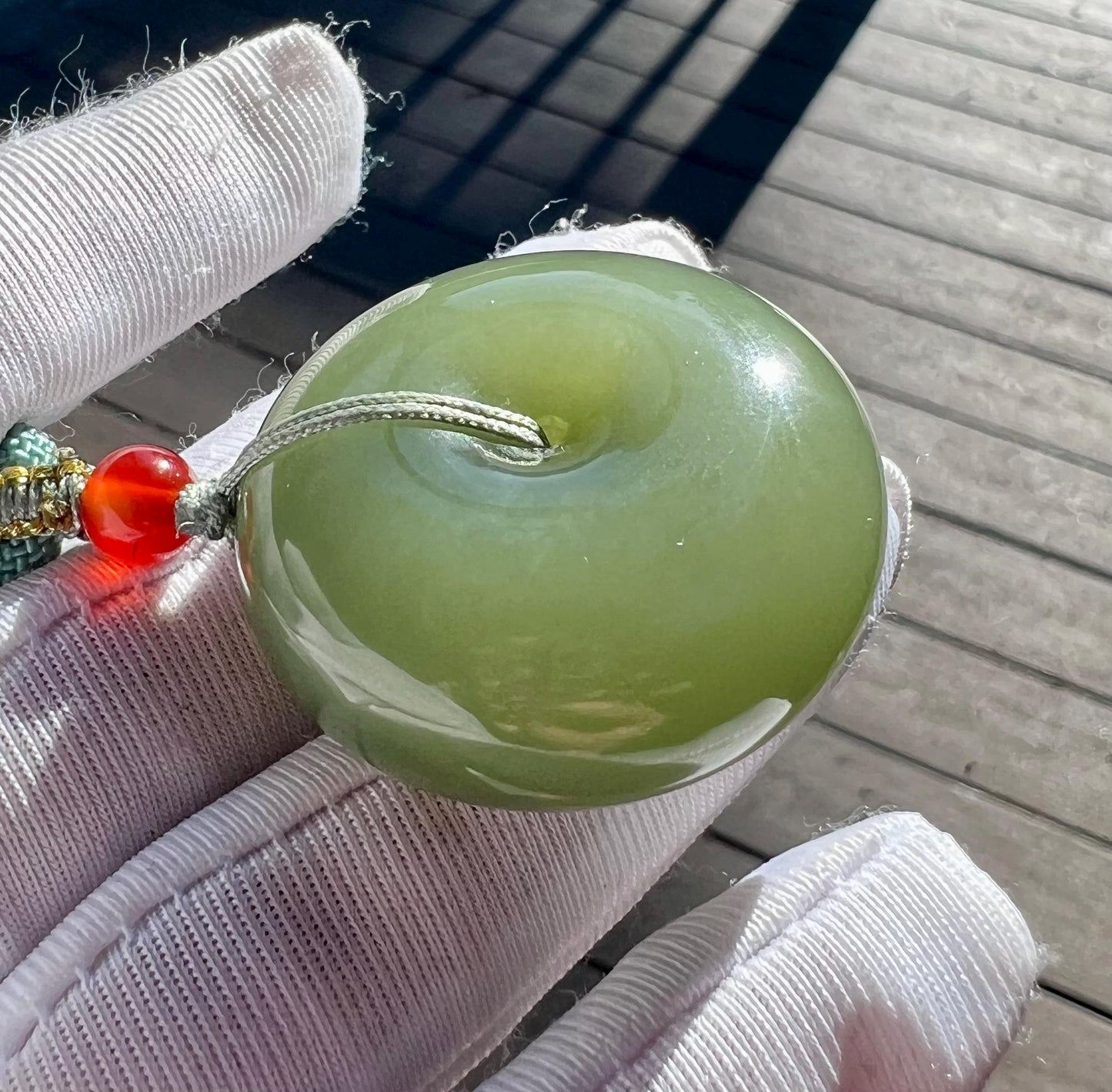 Certified natural jade/lake green color nephrite pendant/dark green donut safety pendant天然精品软玉 湖水绿平安扣 苔绿色平安扣 #3026 特细料起莹光 丝滑润糯 鸭蛋青平替