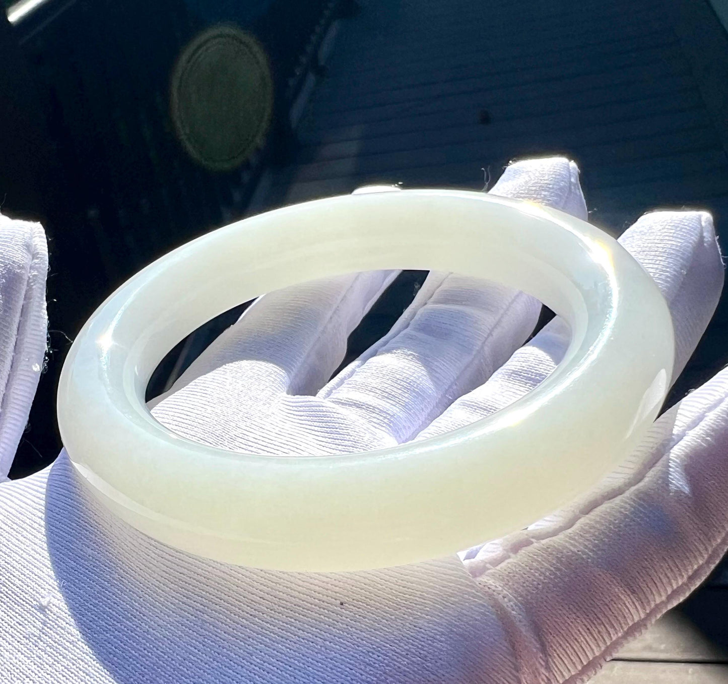 54.6mm Certified natural jade /Siberian White Nephrite bangle bracelet/first class white round bangle/天然精品 老矿俄料 白玉 圆条手镯 #1829 油糯润 胖圆条