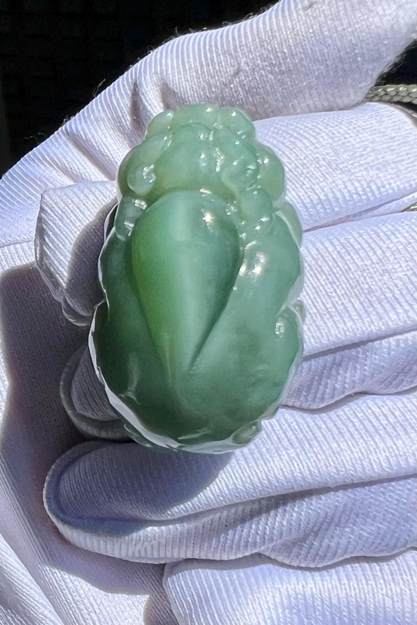Certified natural nephrite green jade/Siberian bluish green nephrite carved Pixiu pendant necklace/chatoyant green nephrite天然软玉 碧玉 粉青猫眼貔貅吊坠#7708