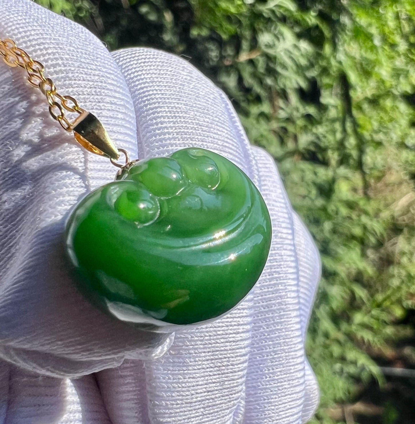 Certified natural nephrite green jade/rich green nephrite bean pendant/nephrite Ruyi necklace/gold 18k天然软玉 碧玉 浓阳绿如意吊坠 #9524 福豆胖墩墩
