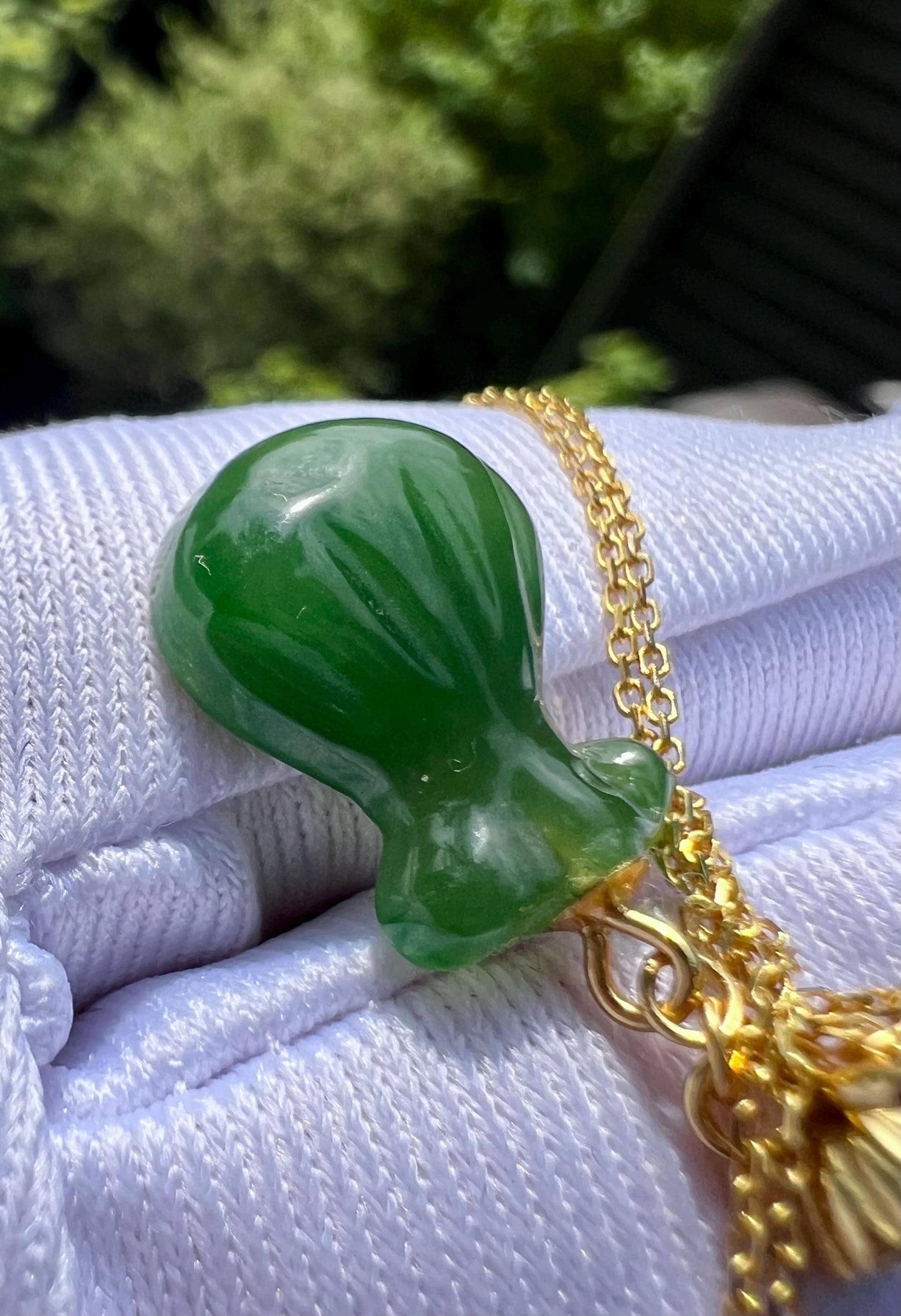 Certified natural nephrite green jade/rich green nephrite purse pendant necklace/lucky bag pendant天然软玉 碧玉阳绿 钱袋吊坠项链 纯银镶嵌福袋吊坠#4951