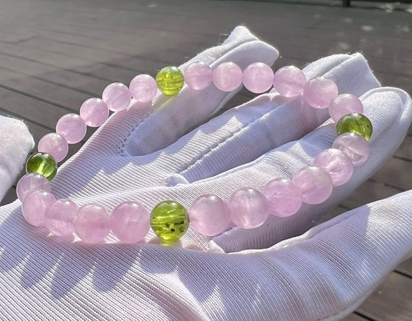 7.7mm Certified Kunzite Bracelet: Lilac Purple Cat's Eye/ with Peridot
