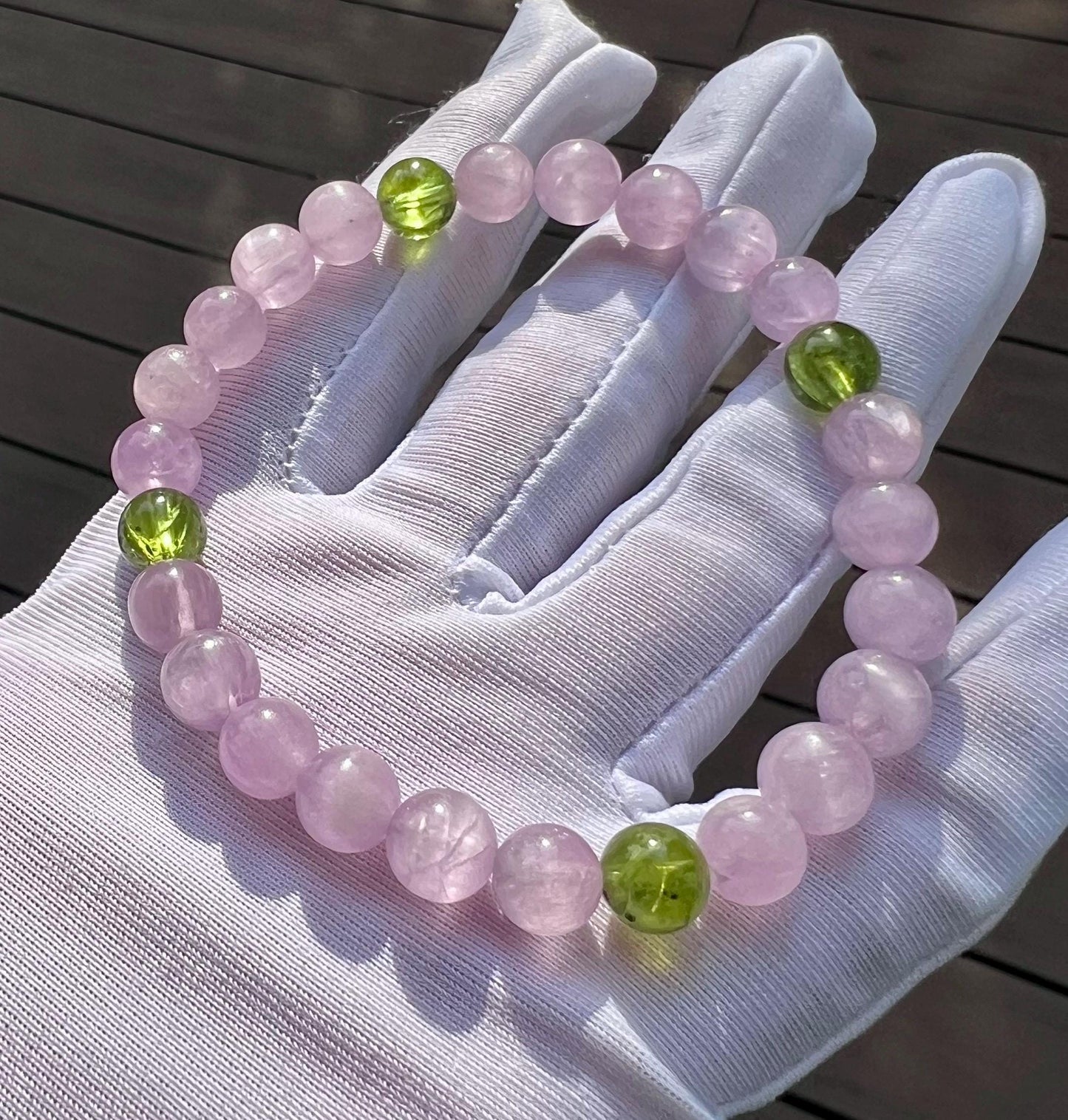 7.7mm Certified Kunzite Bracelet: Lilac Purple Cat's Eye/ with Peridot