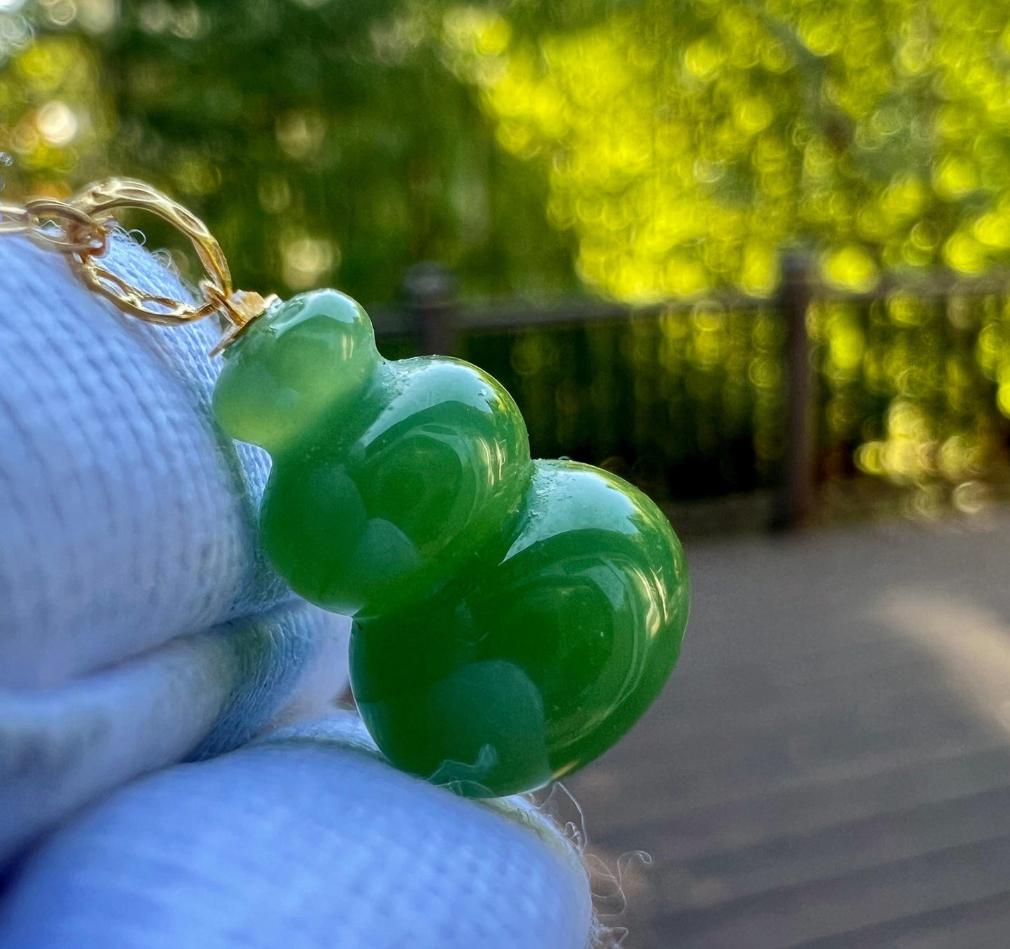 Certified natural nephrite green jade /bright green nephrite carving gourd pendant necklace天然软玉 碧玉雕刻葫芦吊坠 项链/ 18k金扣头#1719 阳绿起莹光