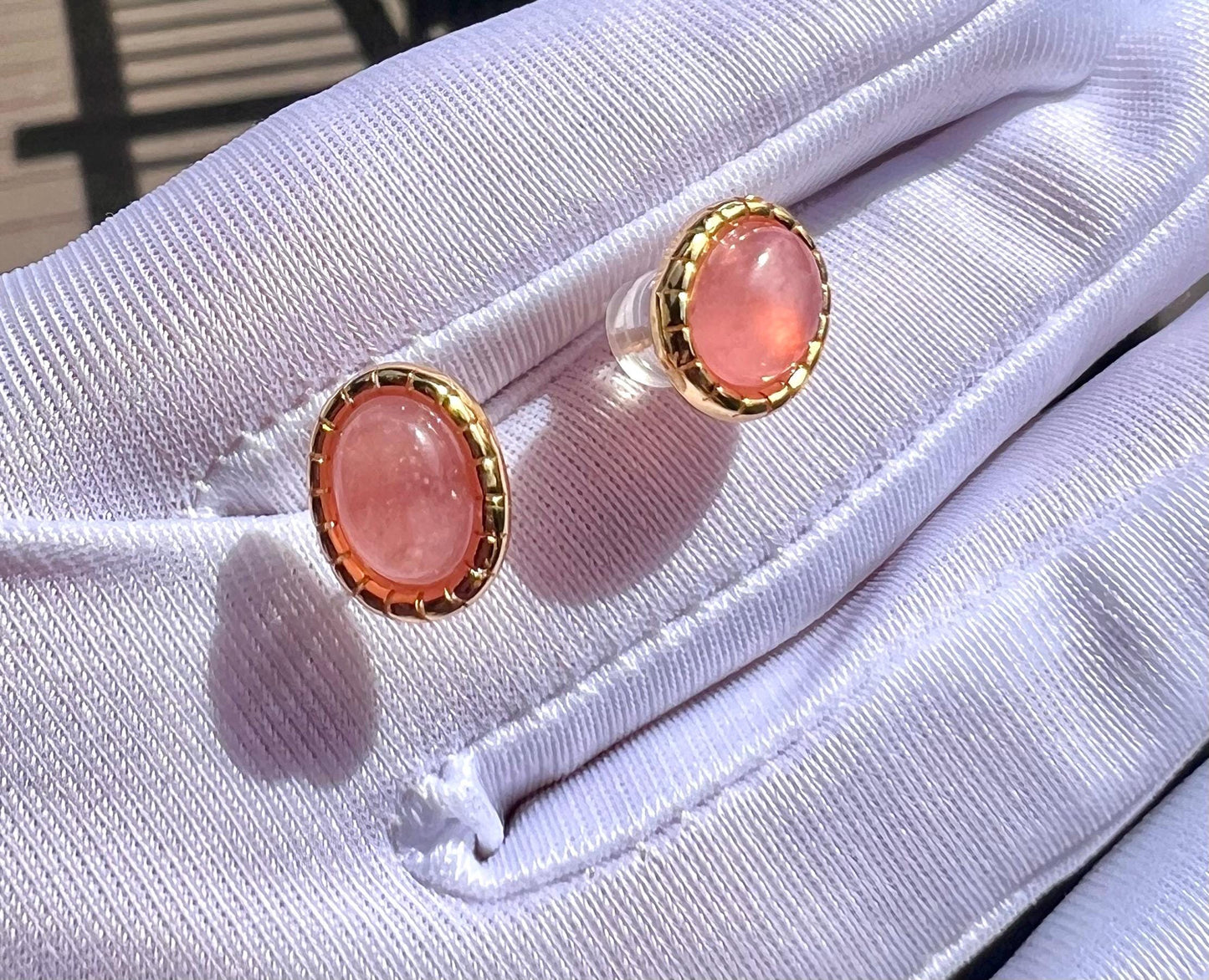 Certified natural Rhodochrosite earrings/icy oval shaped Rhodochrosite/ sterling silver stud earrings/ 天然 冰种红纹石蛋面 耳环/耳钉 纯银#1039 冰透嫩粉红