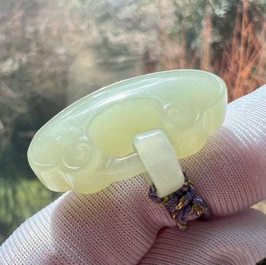 Certified natural jade nephrite/Qinghai light green nephrite Ruyi Safety lock pendant necklace/天然青海和田玉浅白晴如意锁平安锁吊坠#2222