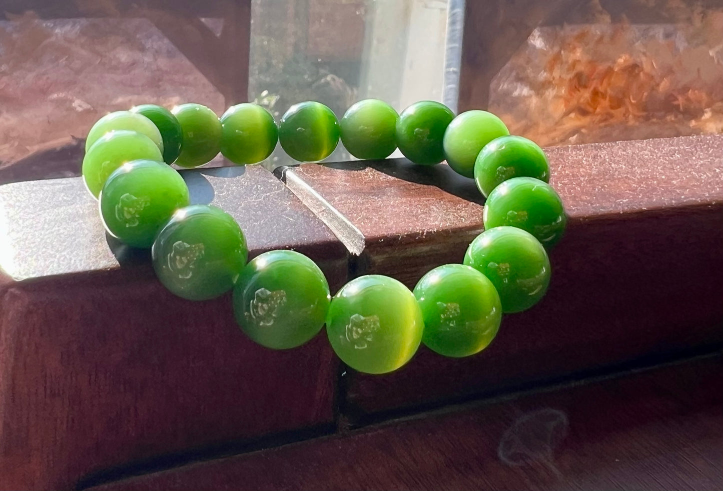 12mm Certified natural nephrite green jade Bracelet/vivid chatoyant green nephrite 天然精品 碧玉手串 猫眼碧玉 #0703 一线绿猫