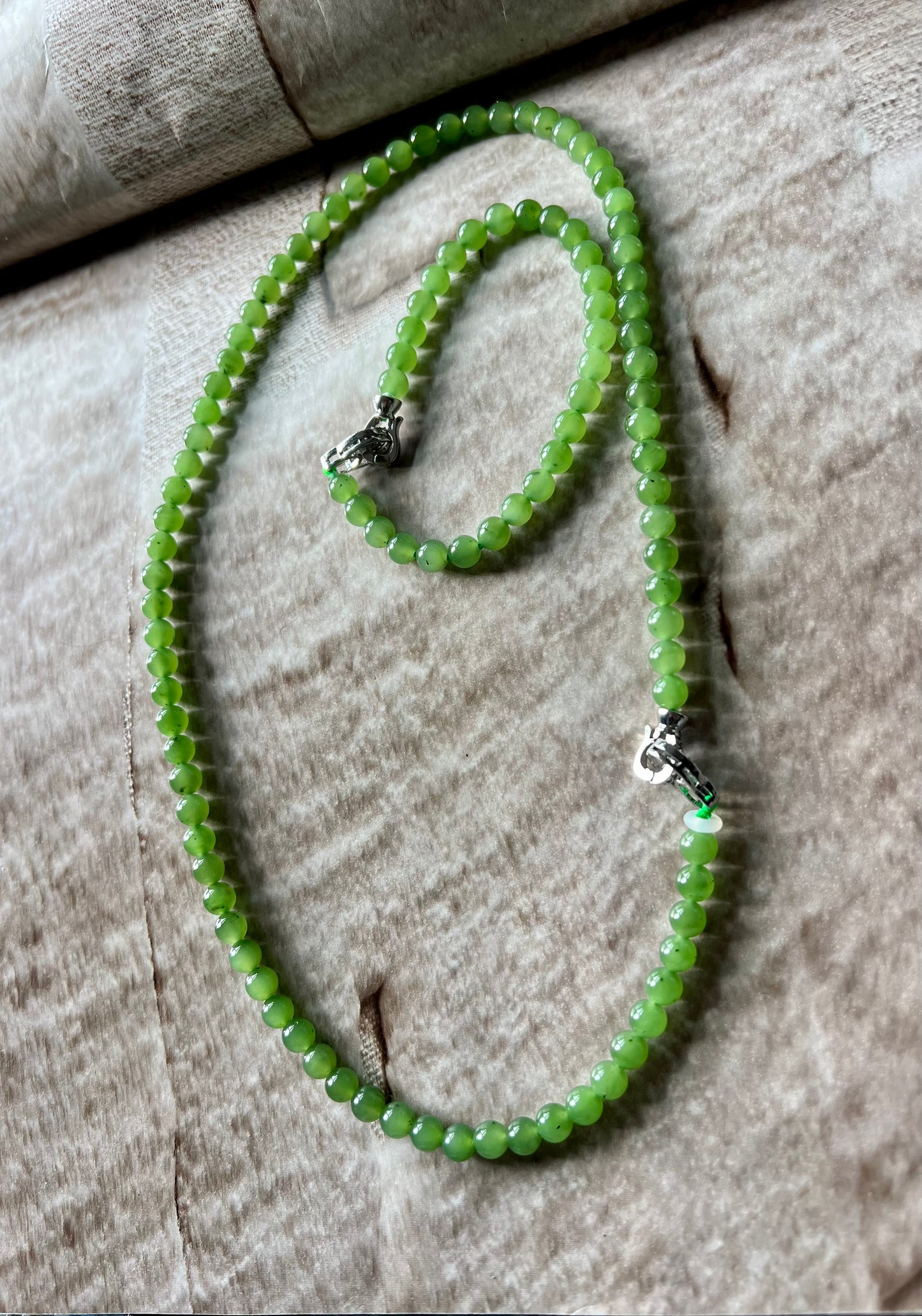 5.8mm Certified natural nephrite green jade/icy apple green nephrite necklace/bracelet/108 beads/multi purpose天然俄料碧玉项链 108万能链#0319 嫩苹果绿