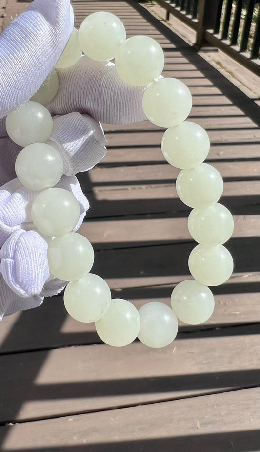 12.1mm Certified natural jade white Nephrite with Ink-dotted Qinghua bracelet/Heishan oily white nephrite/Good whiteness 天然软玉 点墨青花白玉 圆珠手串 #1181油白细润