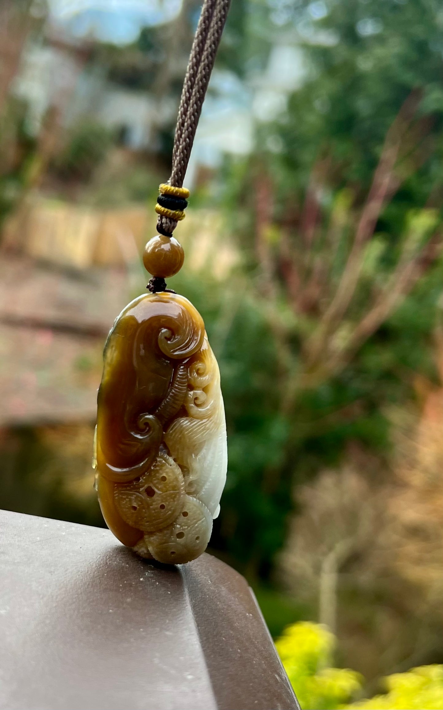 Certified natural jade/tri-color nephrite carved Crab and Ruyi pendant/necklace天然精品 楼兰三色玉 青花 糖 白玉 吊坠#1955 八方来财 富甲天下