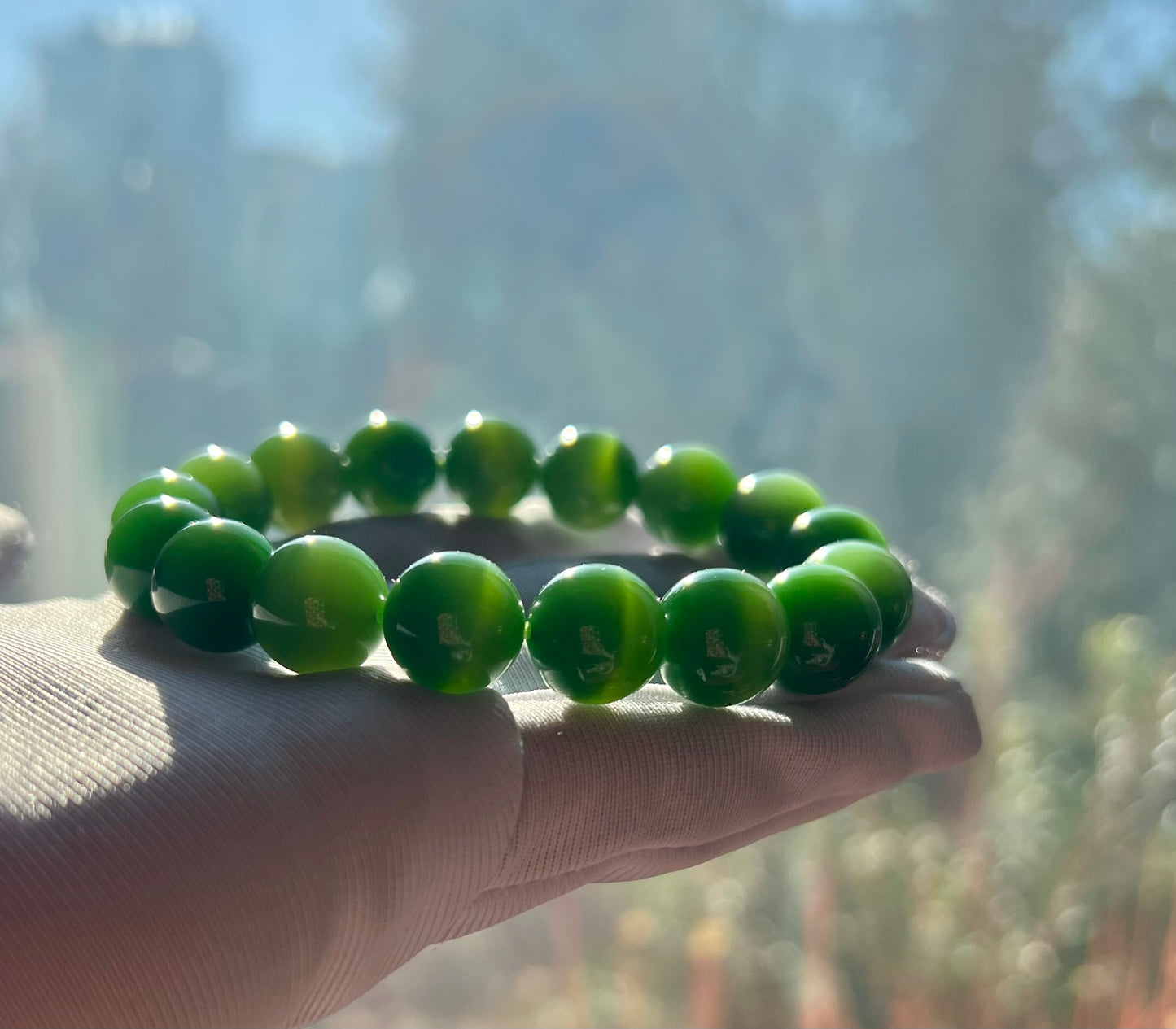 12mm Certified natural nephrite green jade Bracelet/vivid chatoyant green nephrite 天然精品 碧玉手串 猫眼碧玉 #0703 一线绿猫