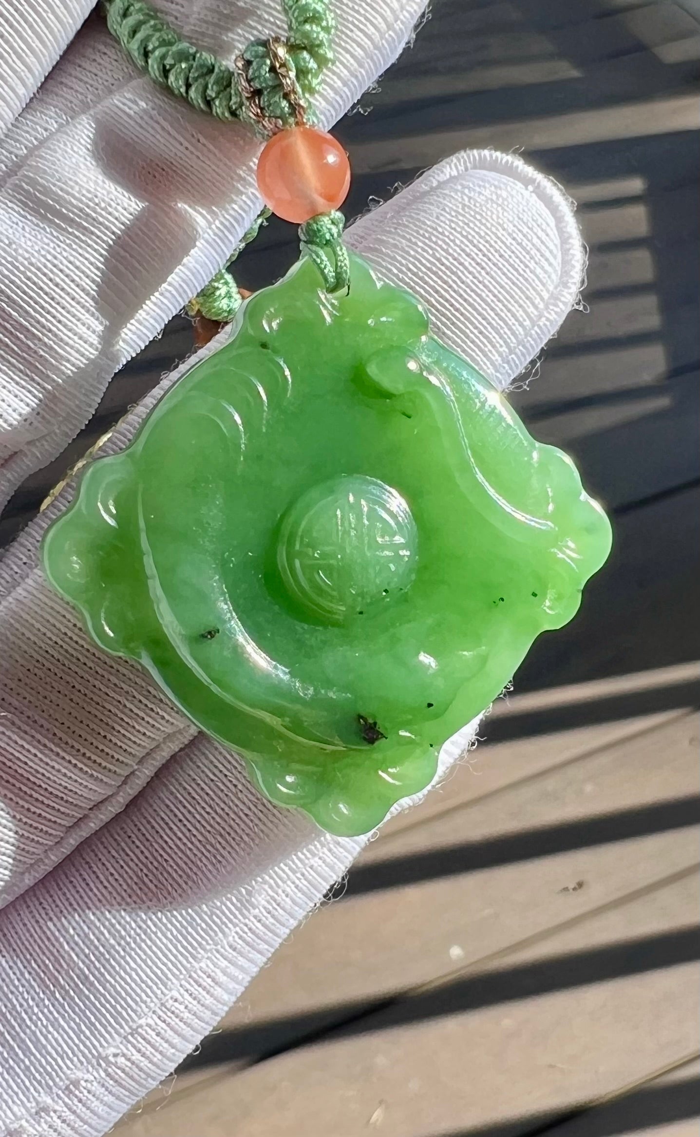 Certified natural nephrite green jade/apple  green nephrite square safety pendant necklace天然俄料碧玉 无事牌 吊坠 项链 果绿 油润  #0601 双面雕刻