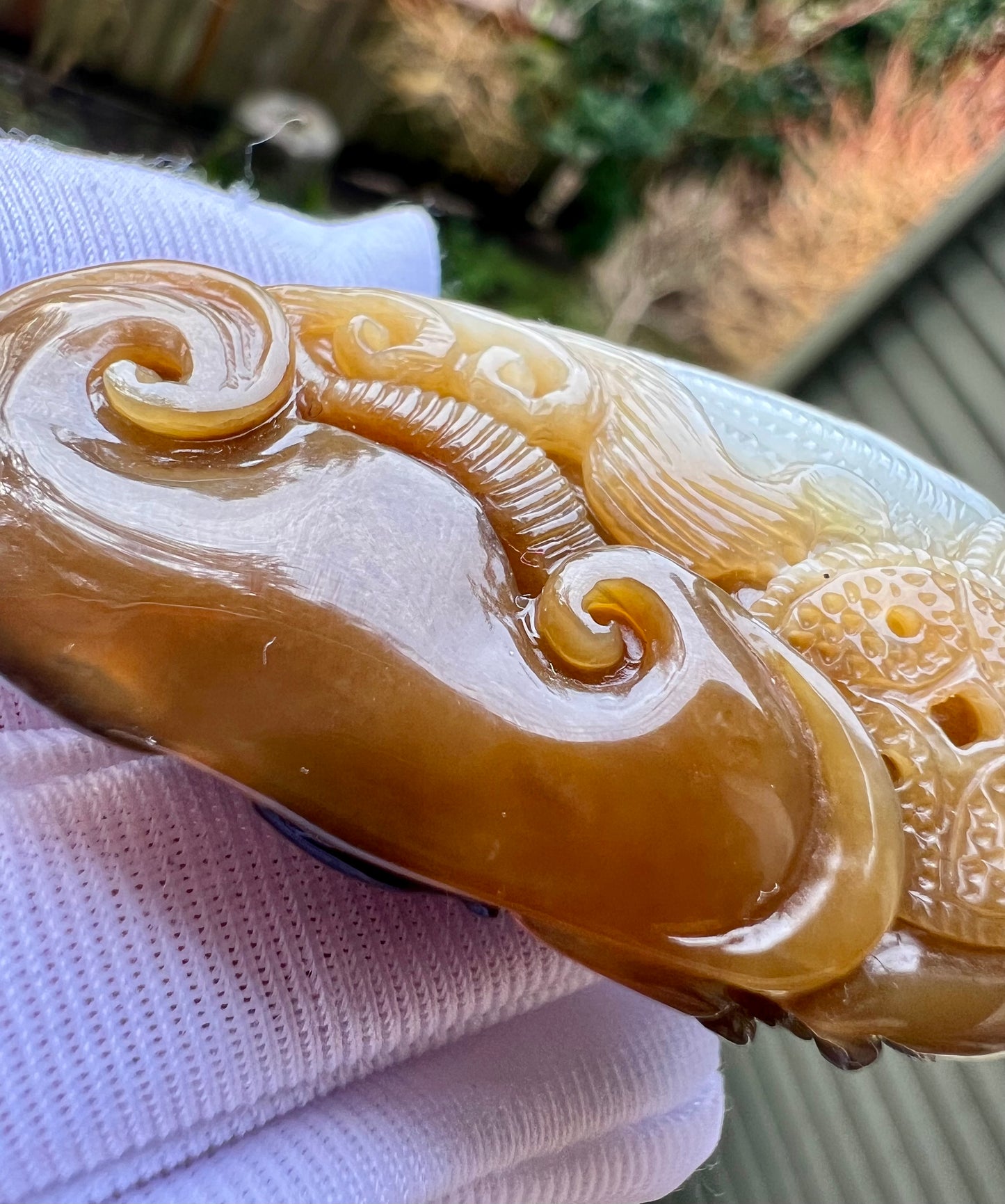 Certified natural jade/tri-color nephrite carved Crab and Ruyi pendant/necklace天然精品 楼兰三色玉 青花 糖 白玉 吊坠#1955 八方来财 富甲天下