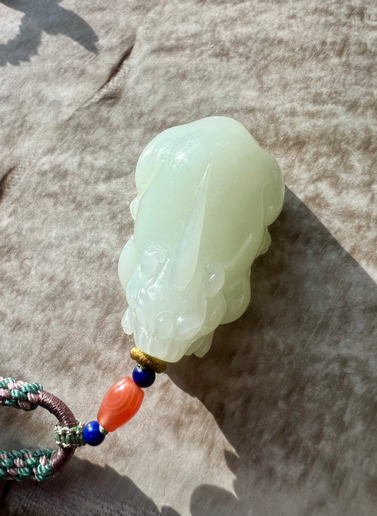 Certified natural jade/Siberian white nephrite carved Pixiu pendant necklace/hand braided lanyard天然精品 老矿俄料白玉 雕刻 貔貅吊坠 #0611 油白细糯