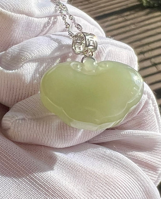 Certified natural jade Qinghai light green Qingshui nephrite Carved Auspicious Clouds Ruyi lock pendant necklace天然 青海老矿玉 晴水色如意锁吊坠#1754