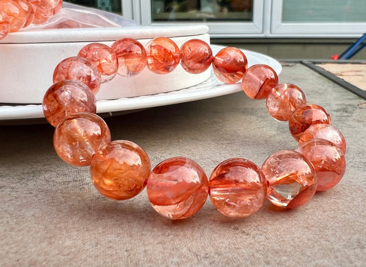 Natural high grade Star light Red Hematoid quartz bracelet/petal shape inclusion天然高品红胶花水晶手串 晶体干净 花多带闪片 六芒星光